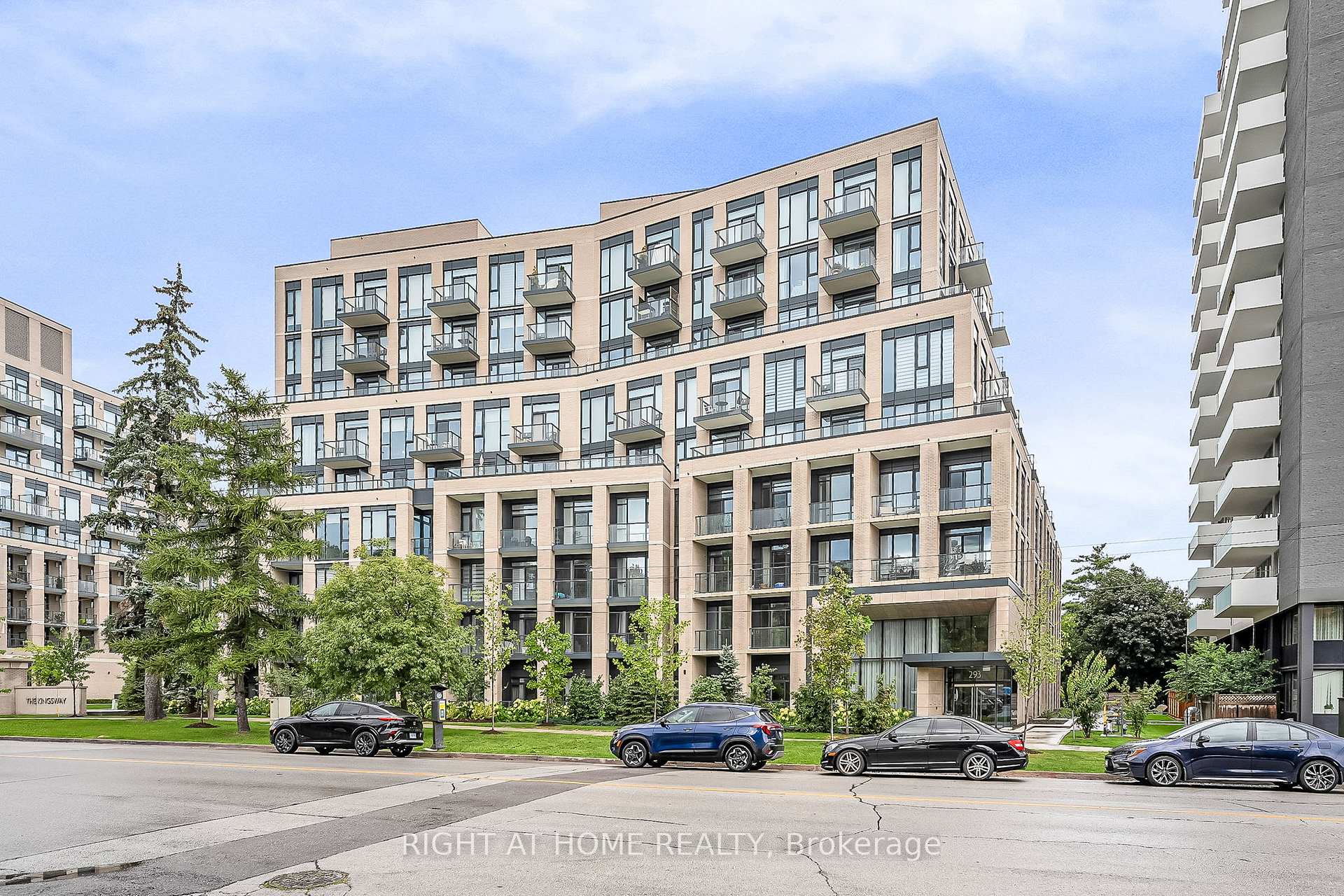 293 The Kingsway N/A 705, Toronto W08, ON M9A 0E8