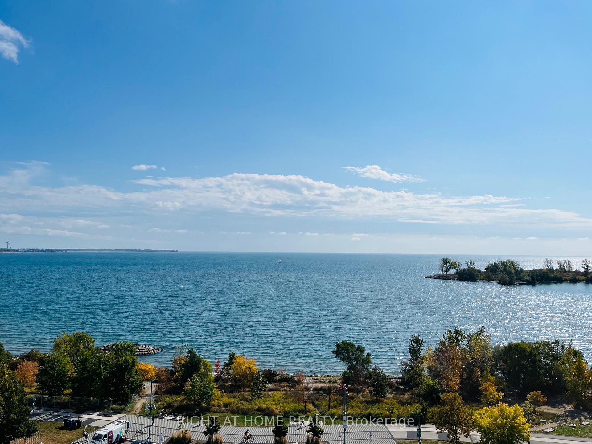 2095 Lake Shore Boulevard W LPH19, Toronto W06, ON M8V 4G4