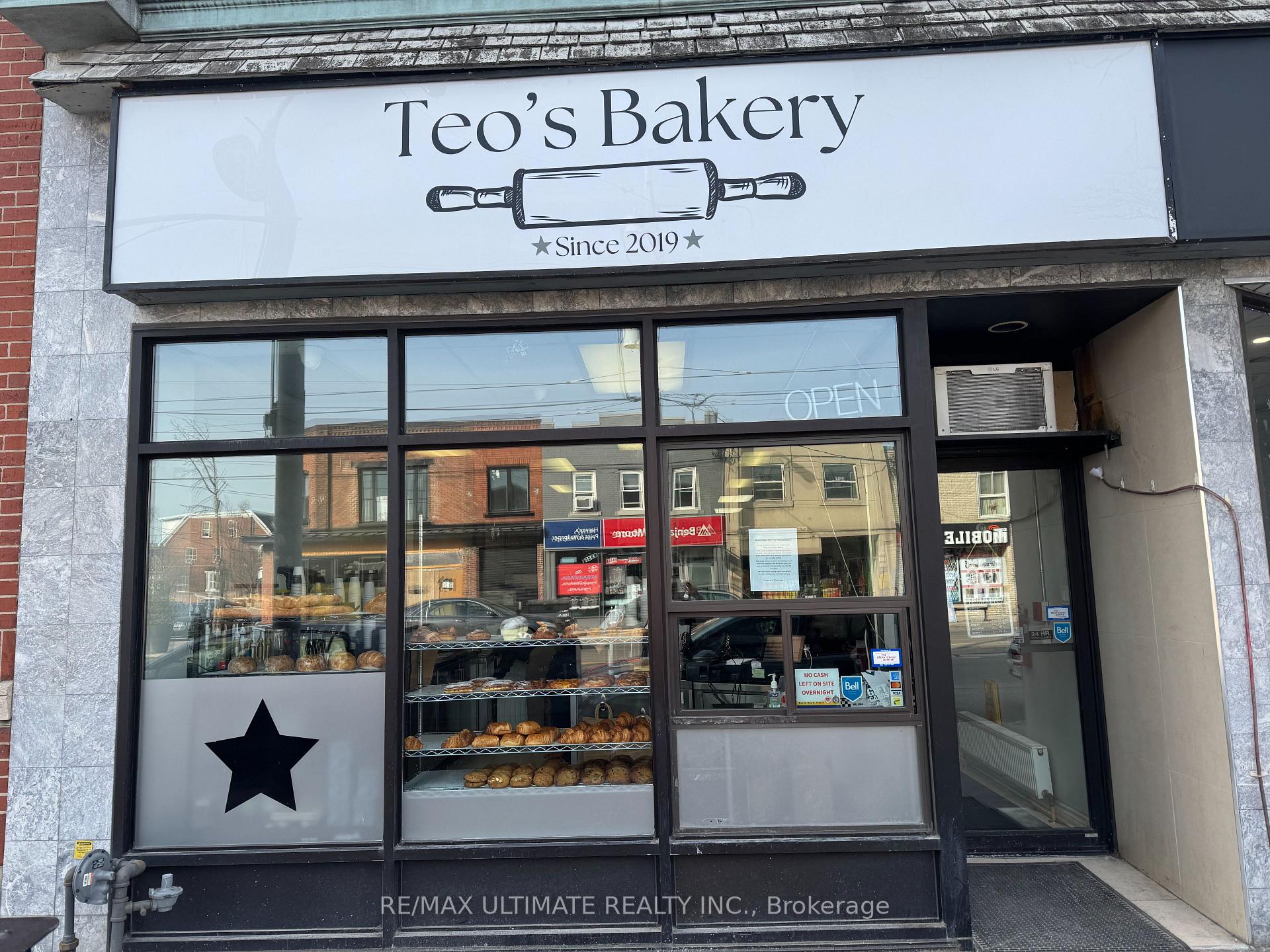 2897 Lake Shore Boulevard W, Toronto W06, ON M8V 1J3