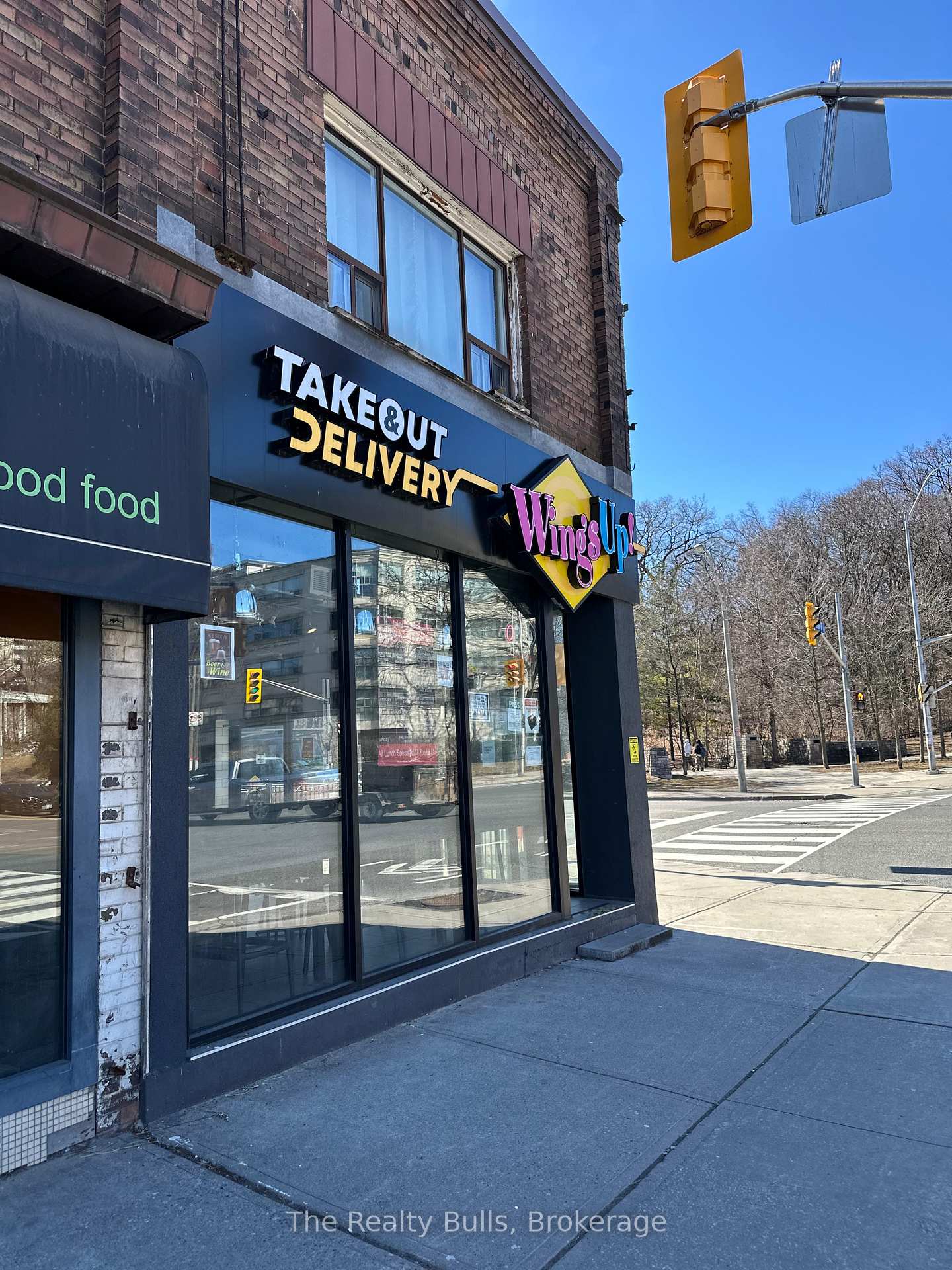 1733 Bloor Street, Toronto W01, ON M6P 1B2