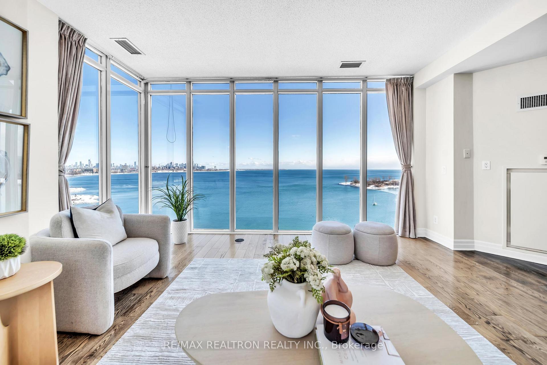58 Marine Parade Drive 1203, Toronto W06, ON M8V 4G1