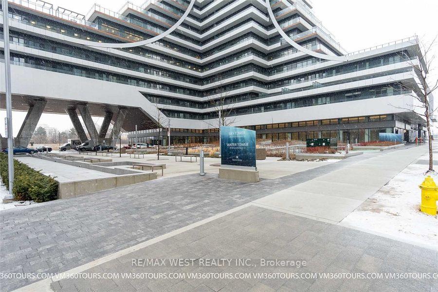 30 Shore Breeze Drive 5111, Toronto W06, ON M8V 0J1