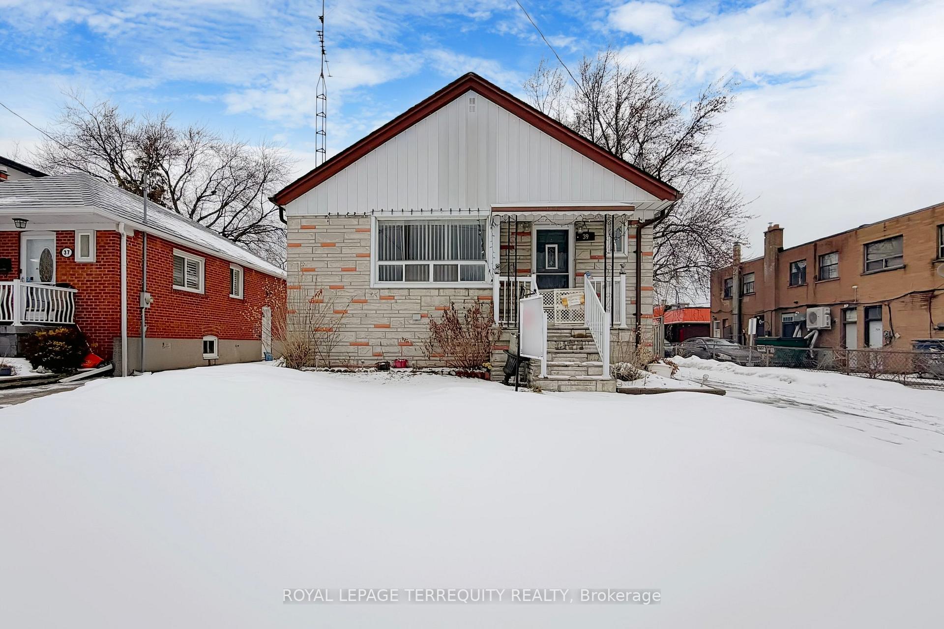 39 Coules Court, Toronto W06, ON M8W 2N8