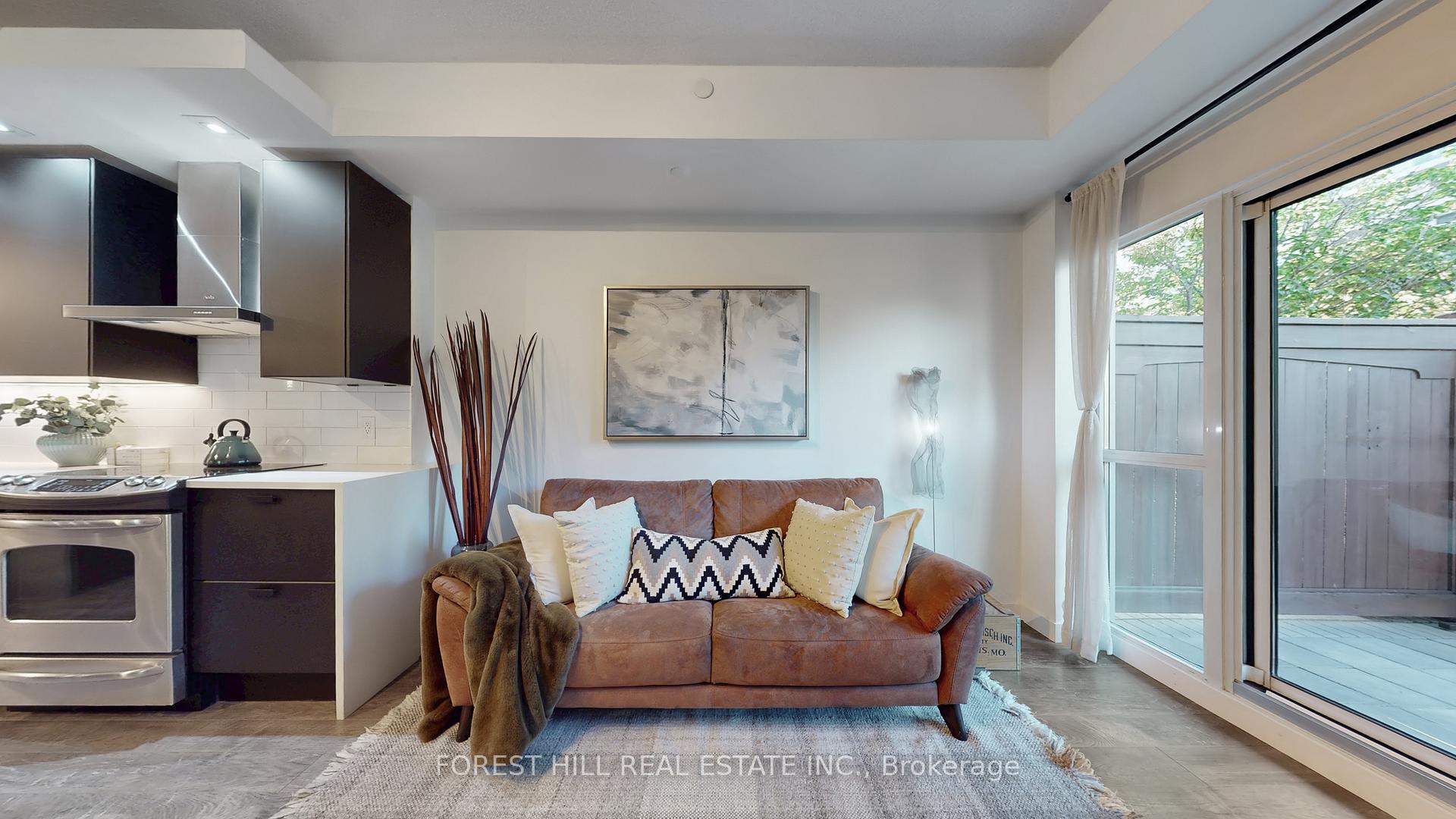 165 Legion Road N 434, Toronto W06, ON M8Y 0A1