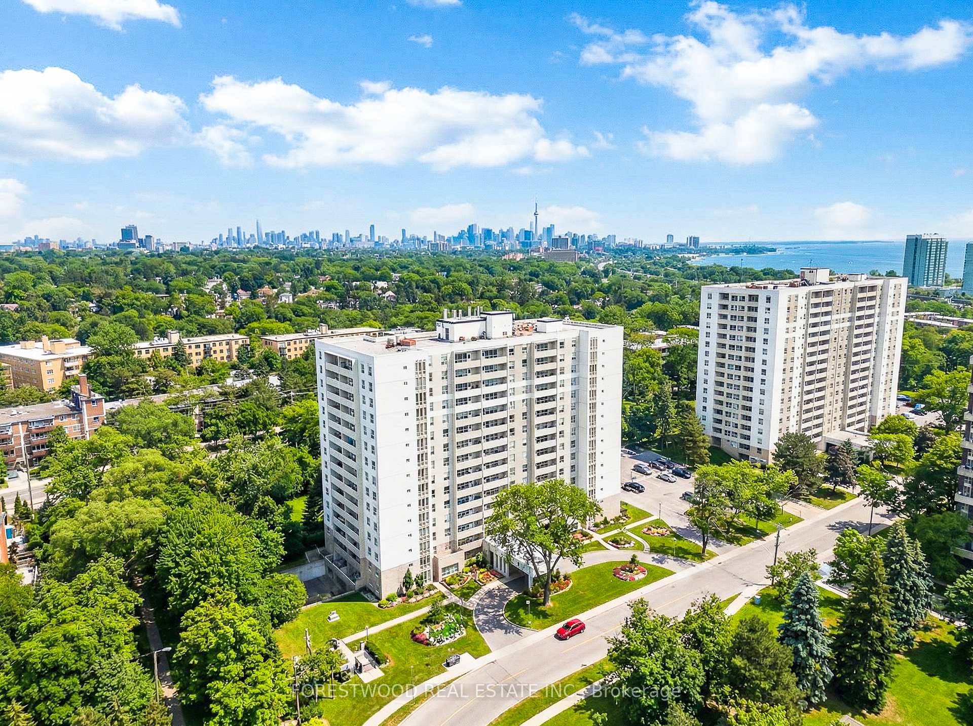 65 Southport Street 402, Toronto W01, ON M6S 3N6