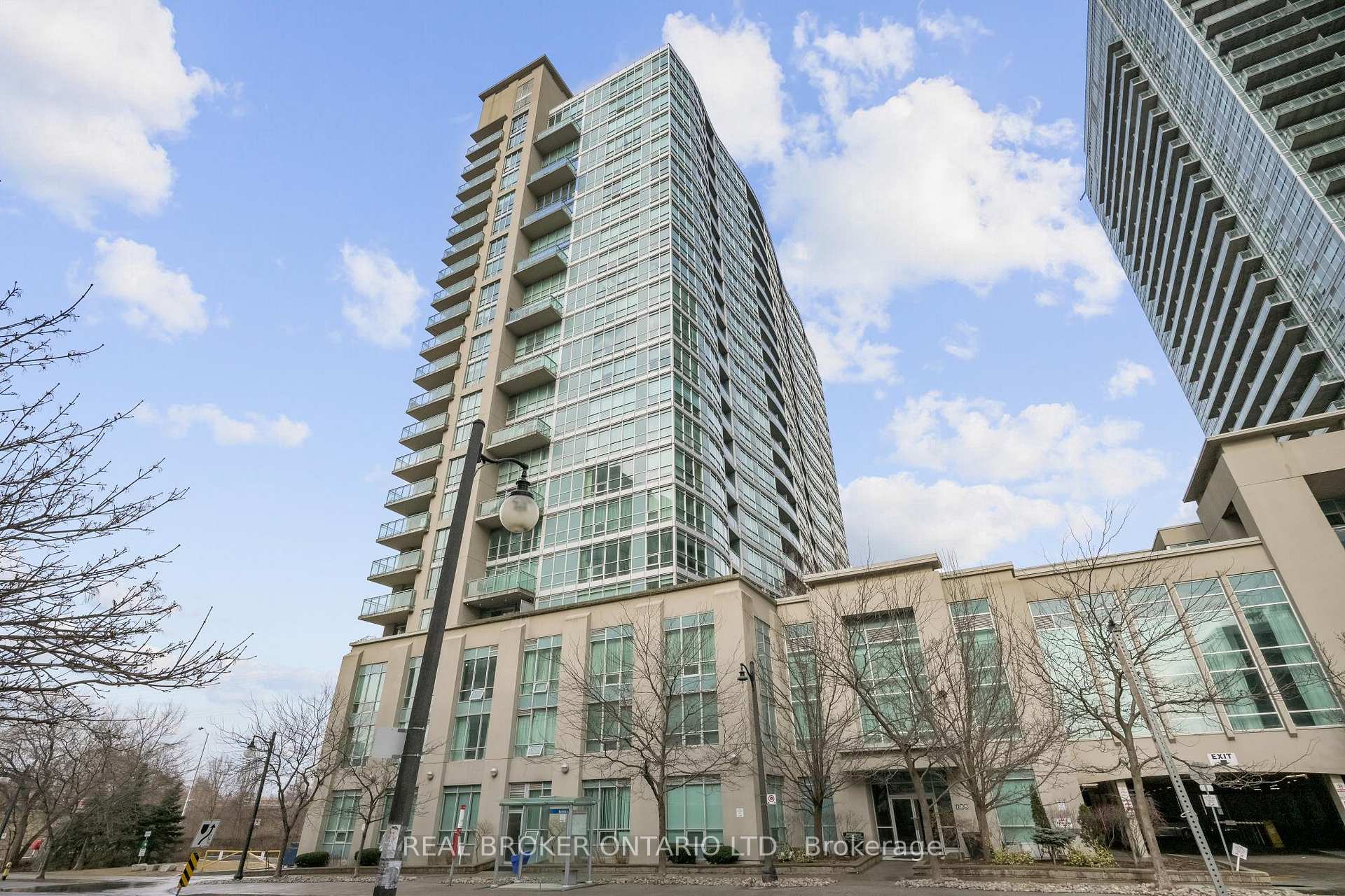 185 Legion Road N 608, Toronto W06, ON M8Y 0A1