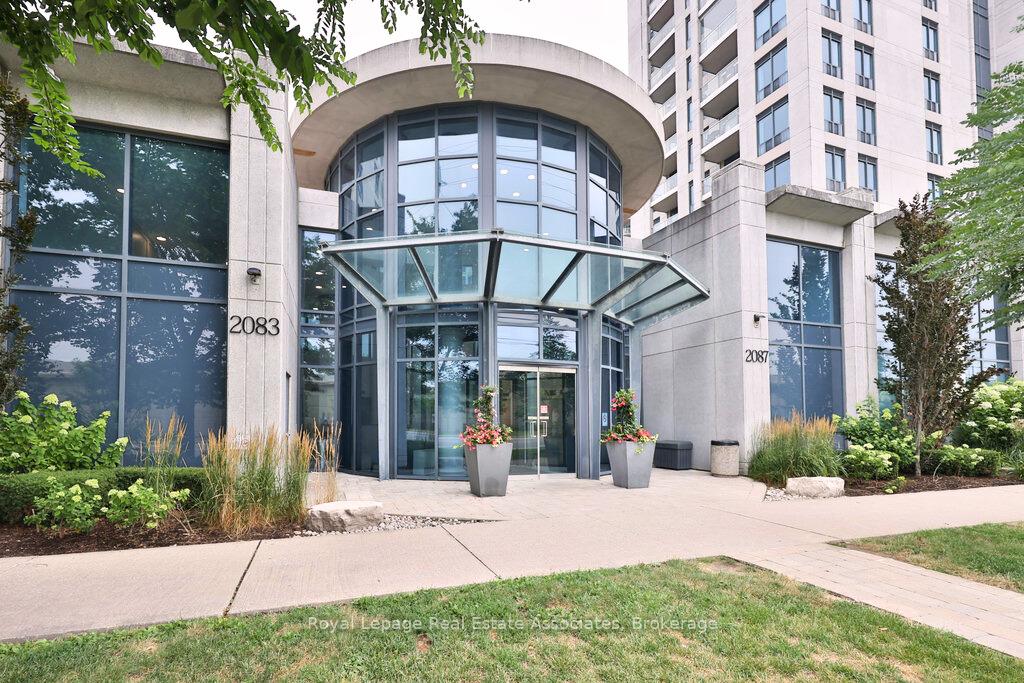 2083 Lake Shore Boulevard W 1514, Toronto W06, ON M8V 4G2