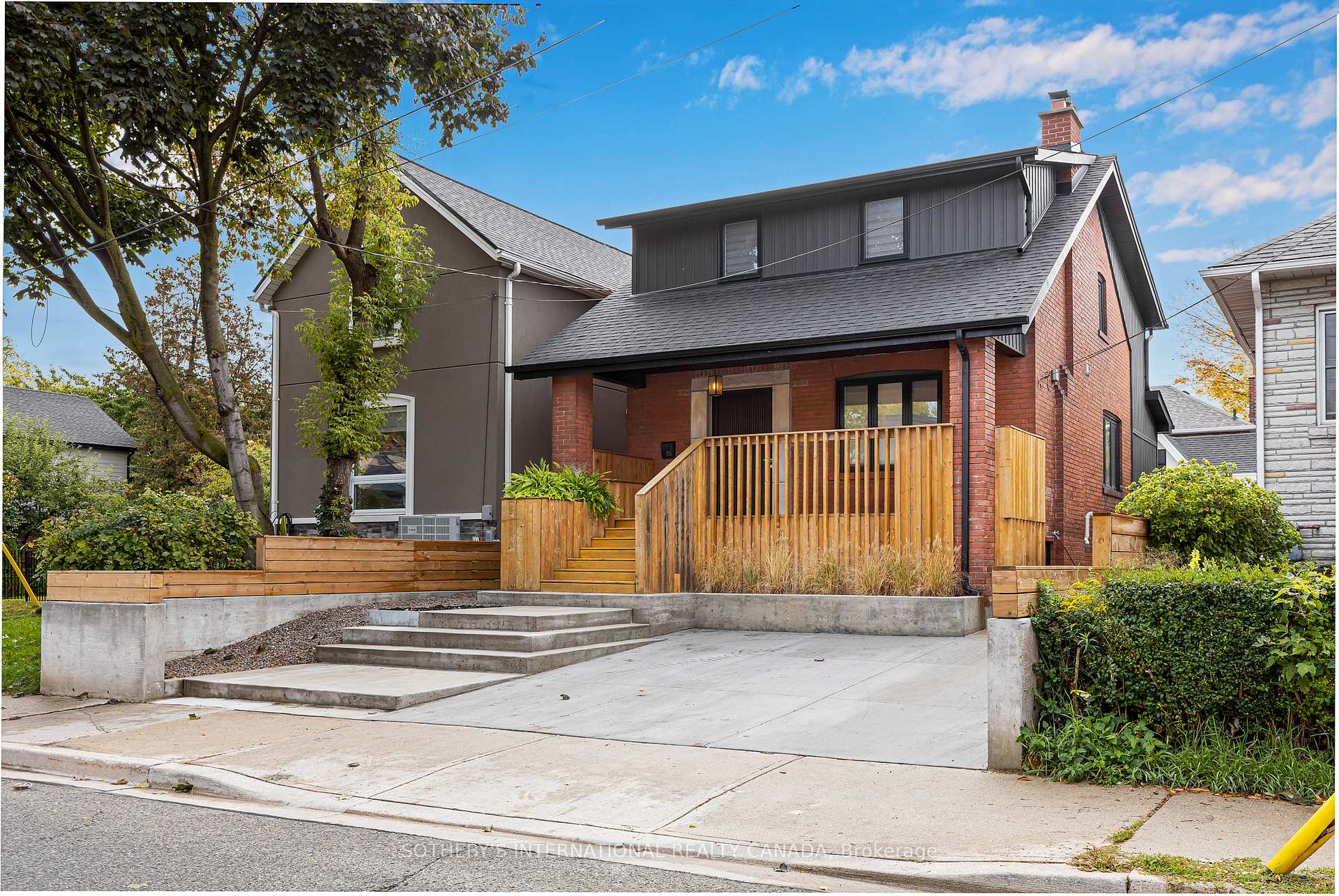 55 Mimico Avenue, Toronto W06, ON M8V 1R2
