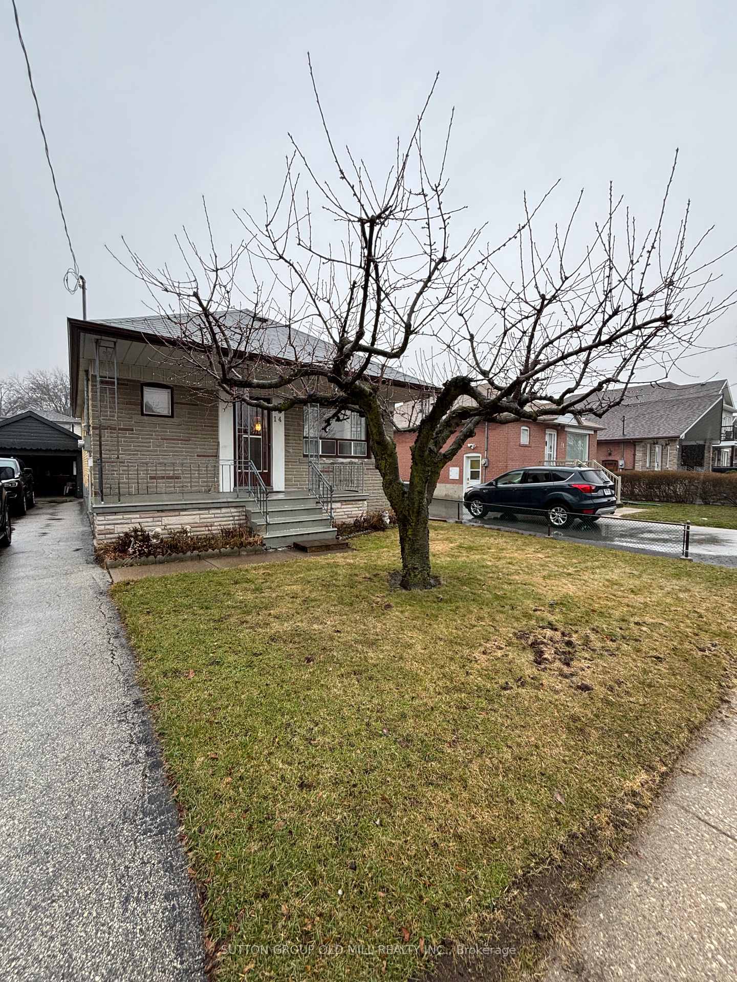 14 Ashmore Avenue, Toronto W07, ON M8Z 4C4