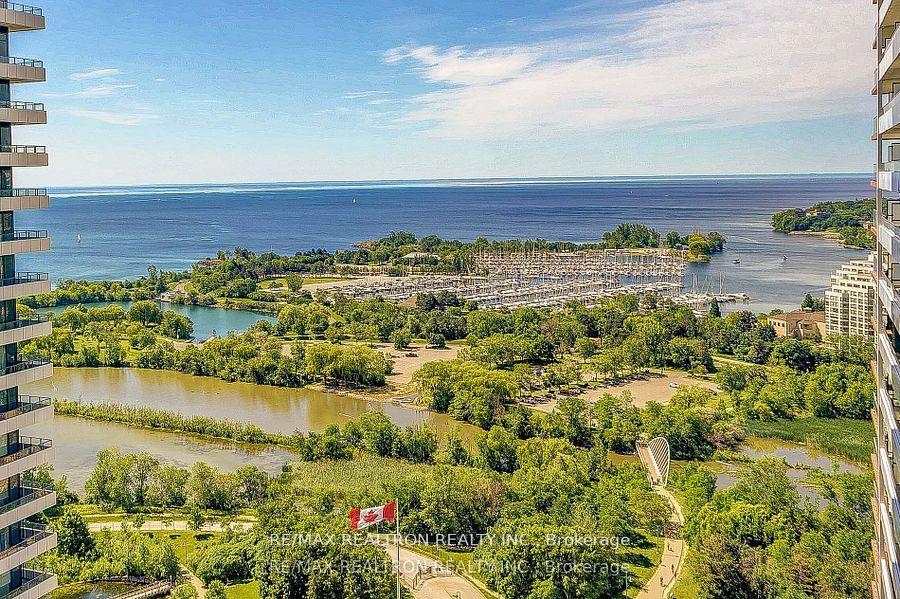 33 Shore Breeze Drive 2501, Toronto W06, ON M8V 0G1