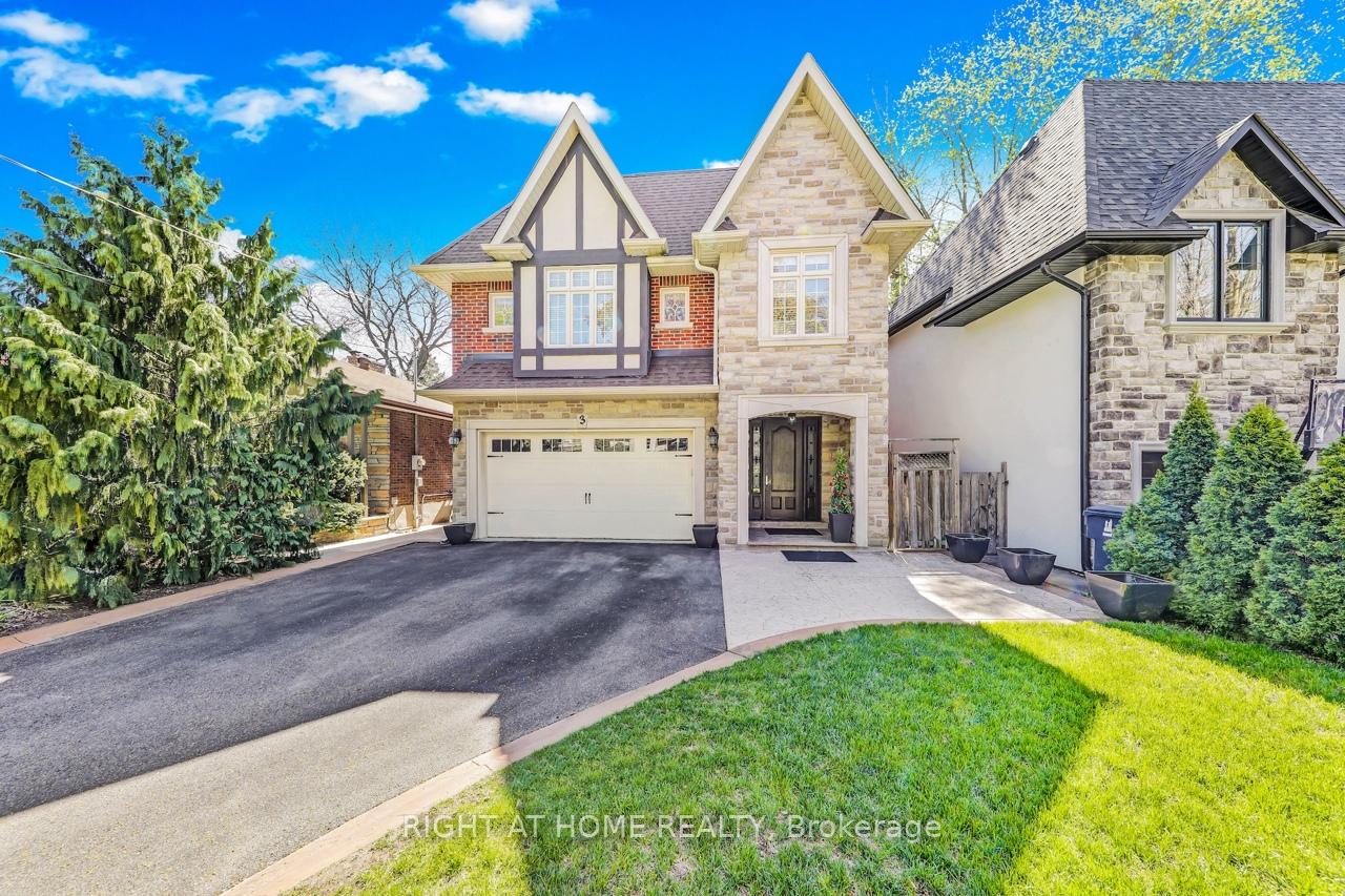 3 Westrose Avenue, Toronto W08, ON M8X 1Z9