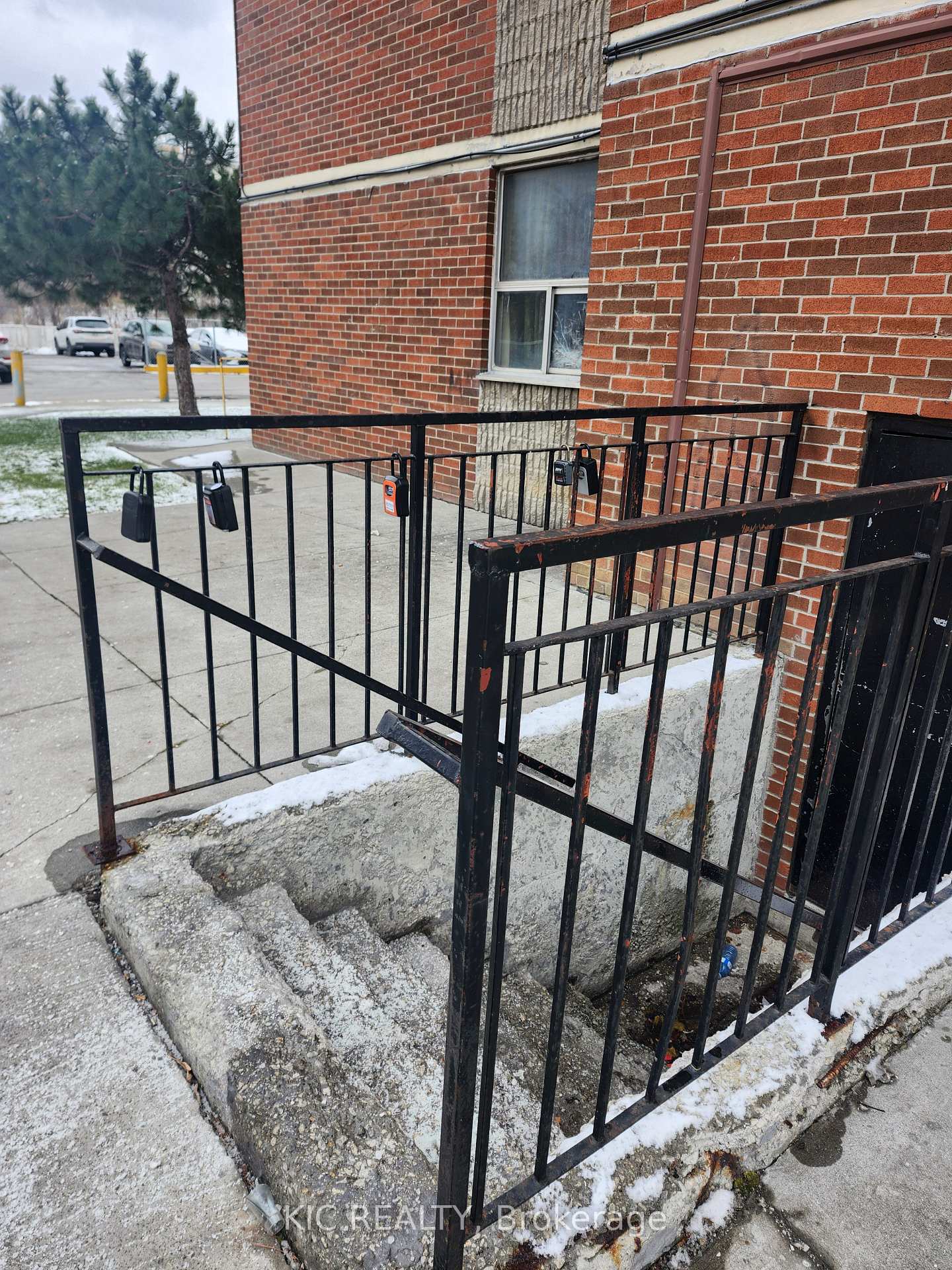 2645 KIPLING Avenue 403, Toronto W10, ON M9V 3S6