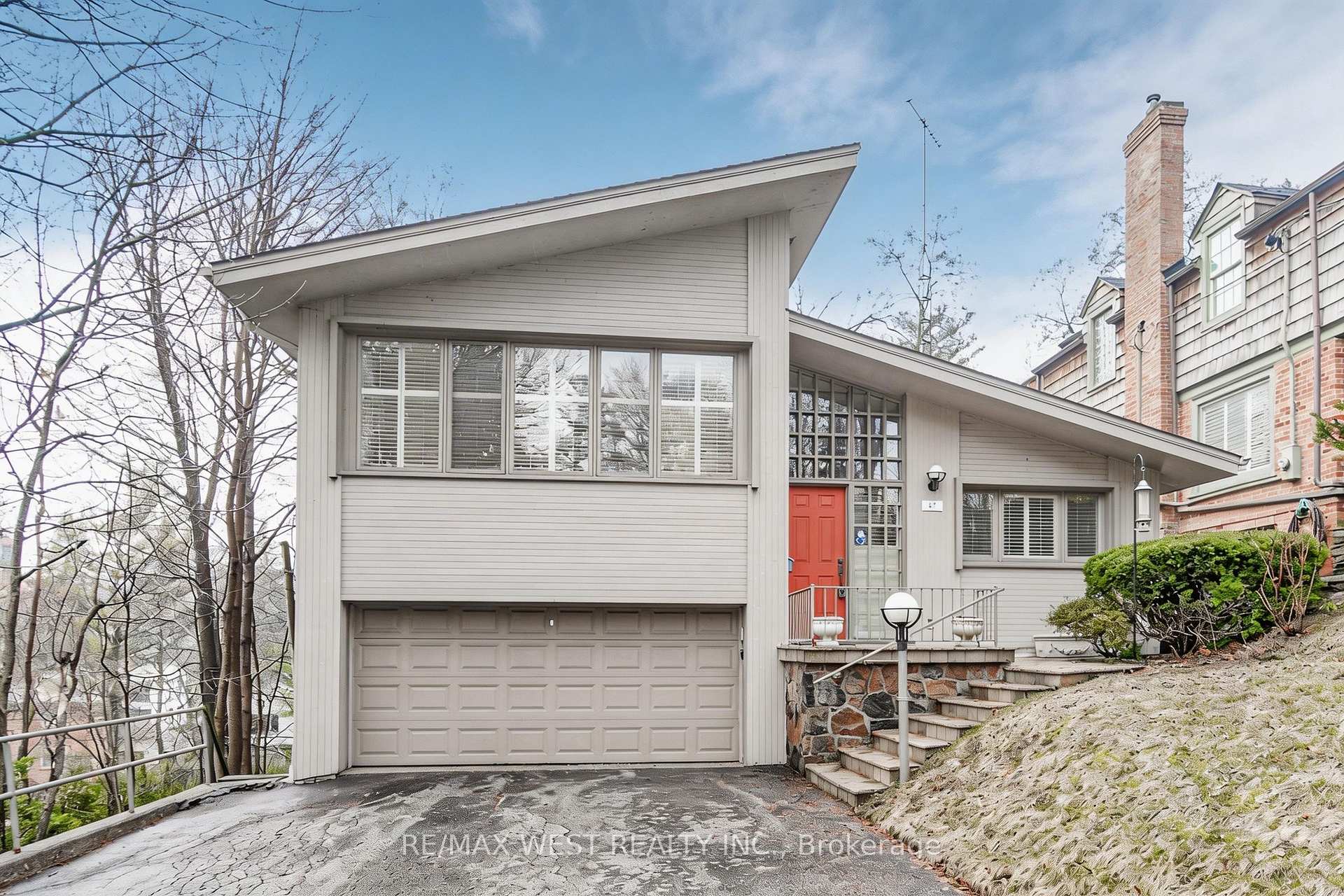 47 Saint Georges Road, Toronto W08, ON M9A 3T2