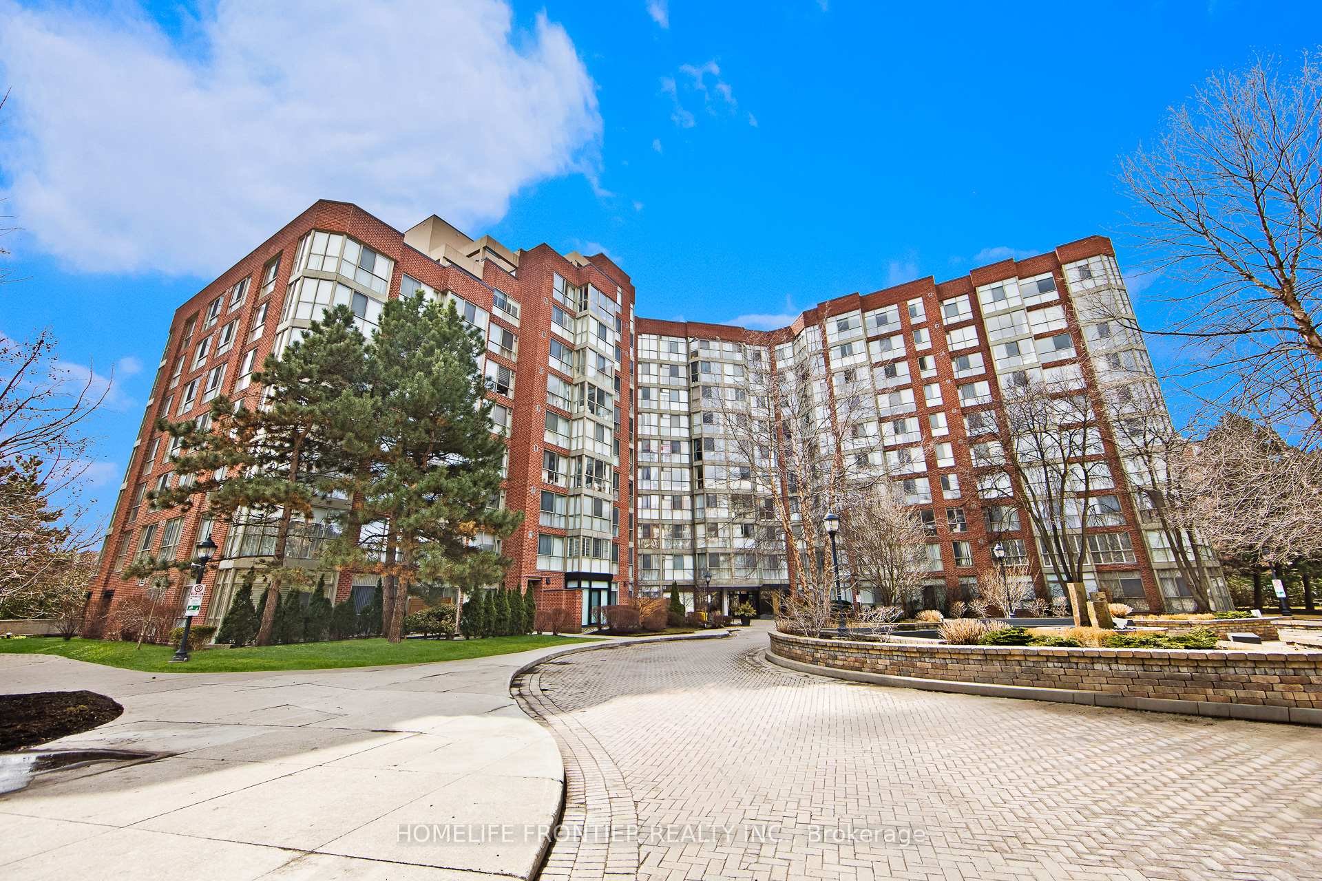 22 Southport Street 440, Toronto W01, ON M6S 4Y9
