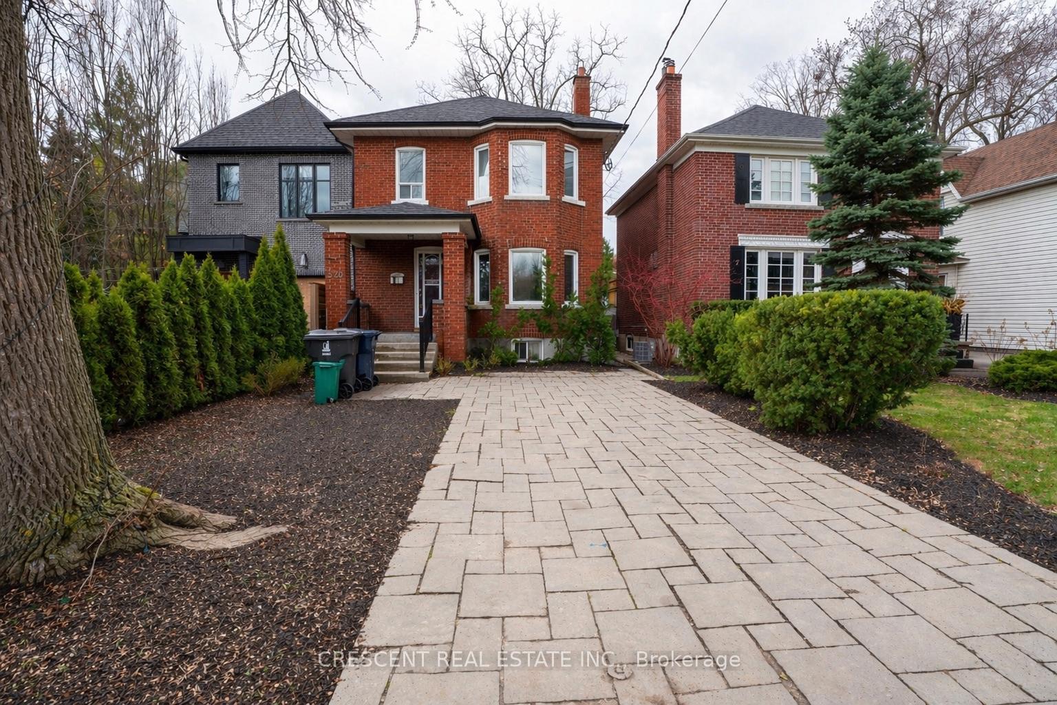 520 Prince Edward Drive N, Toronto W08, ON M8X 2M5