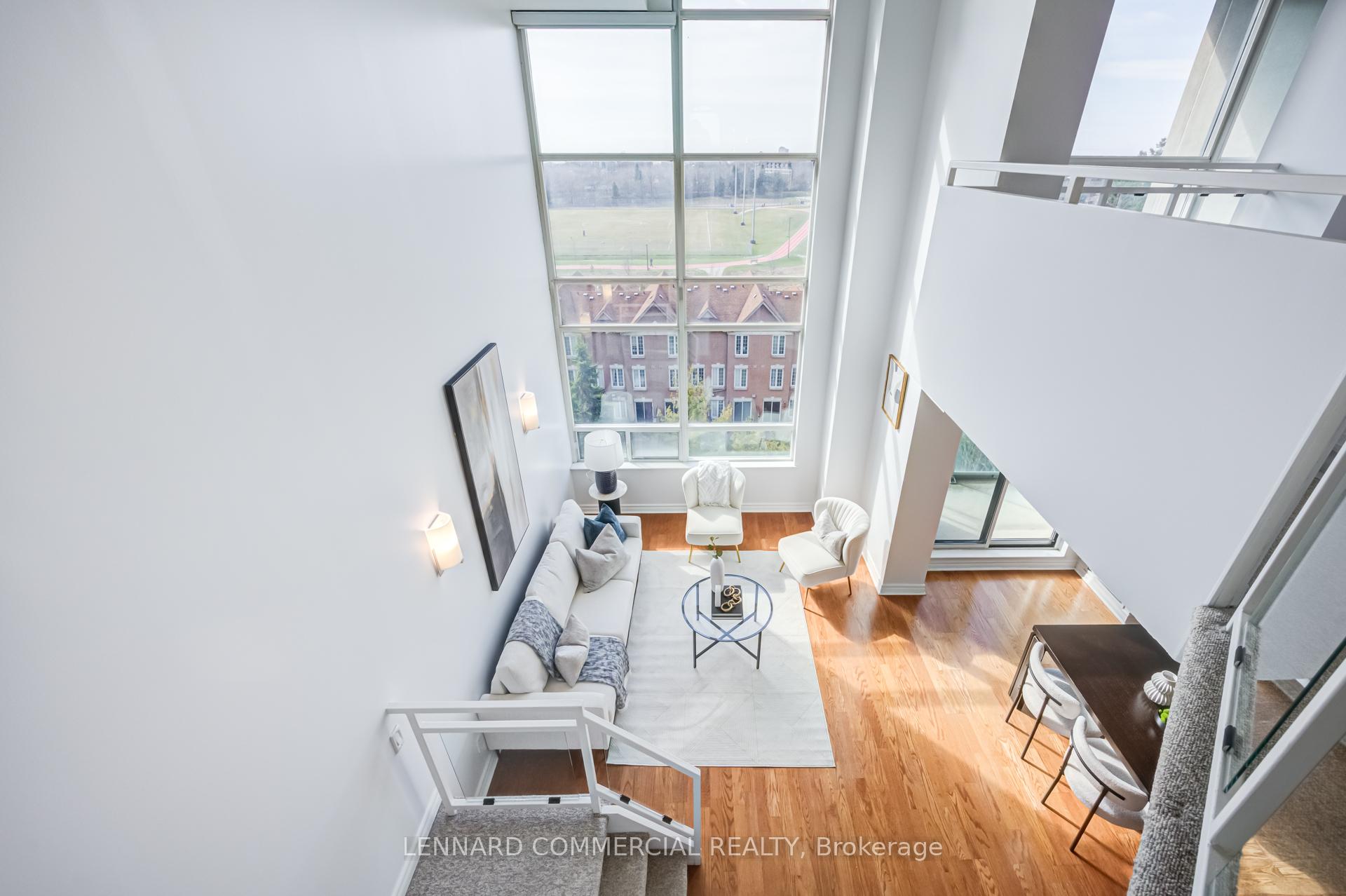 200 Manitoba Street 417, Toronto W06, ON M8Y 3Y9