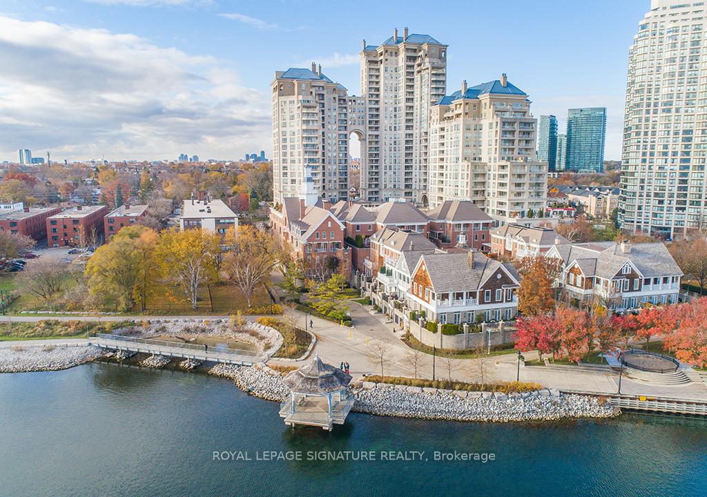 2285 Lake Shore Boulevard W 703, Toronto W06, ON M8V 3X9