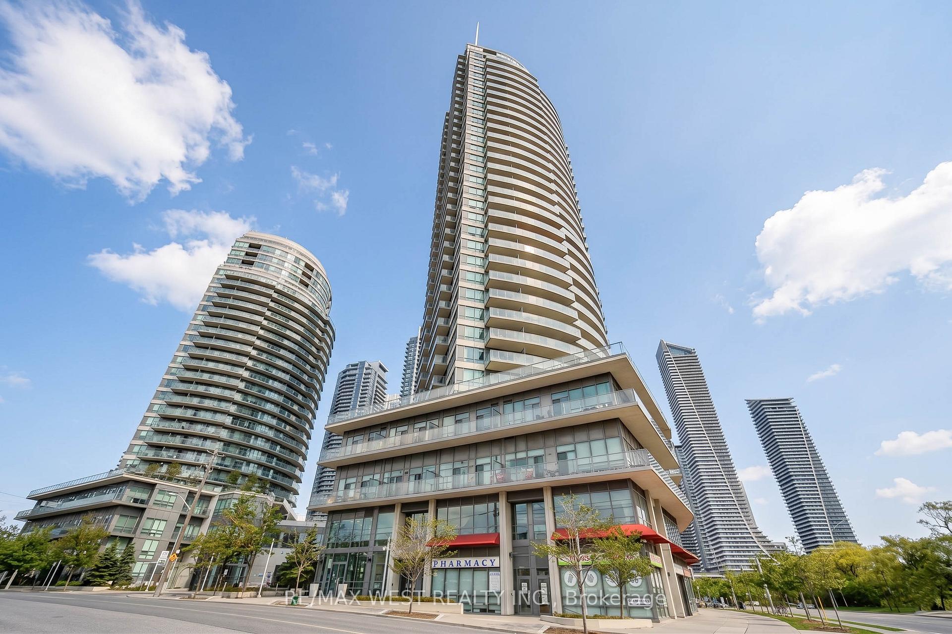 2240 Lake Shore Boulevard W 505, Toronto W06, ON M8V 0B1