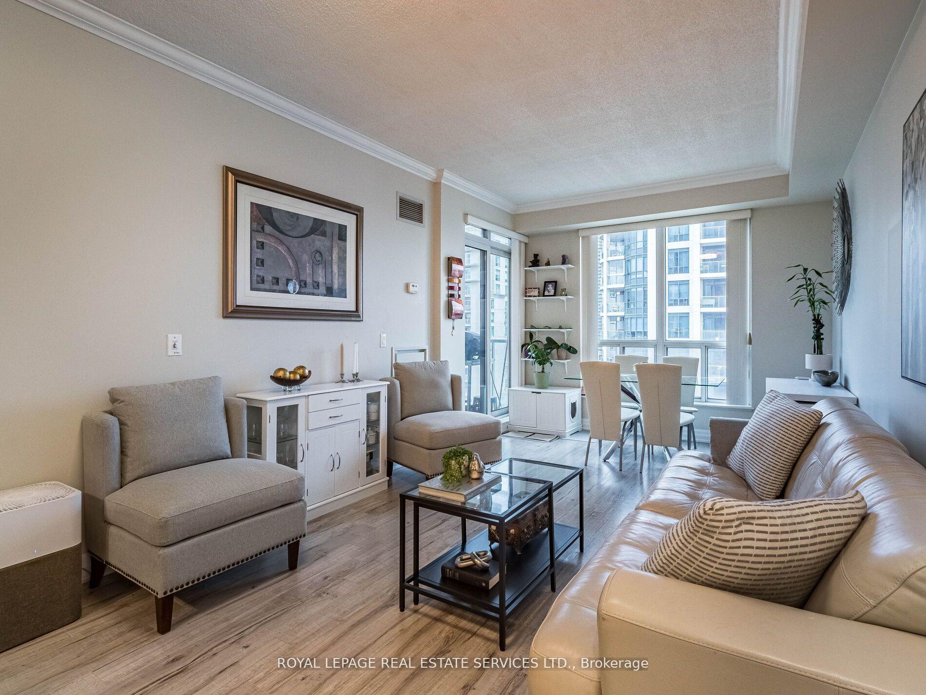 2083 Lake Shore Boulevard W 1113, Toronto W06, ON M8V 4G2