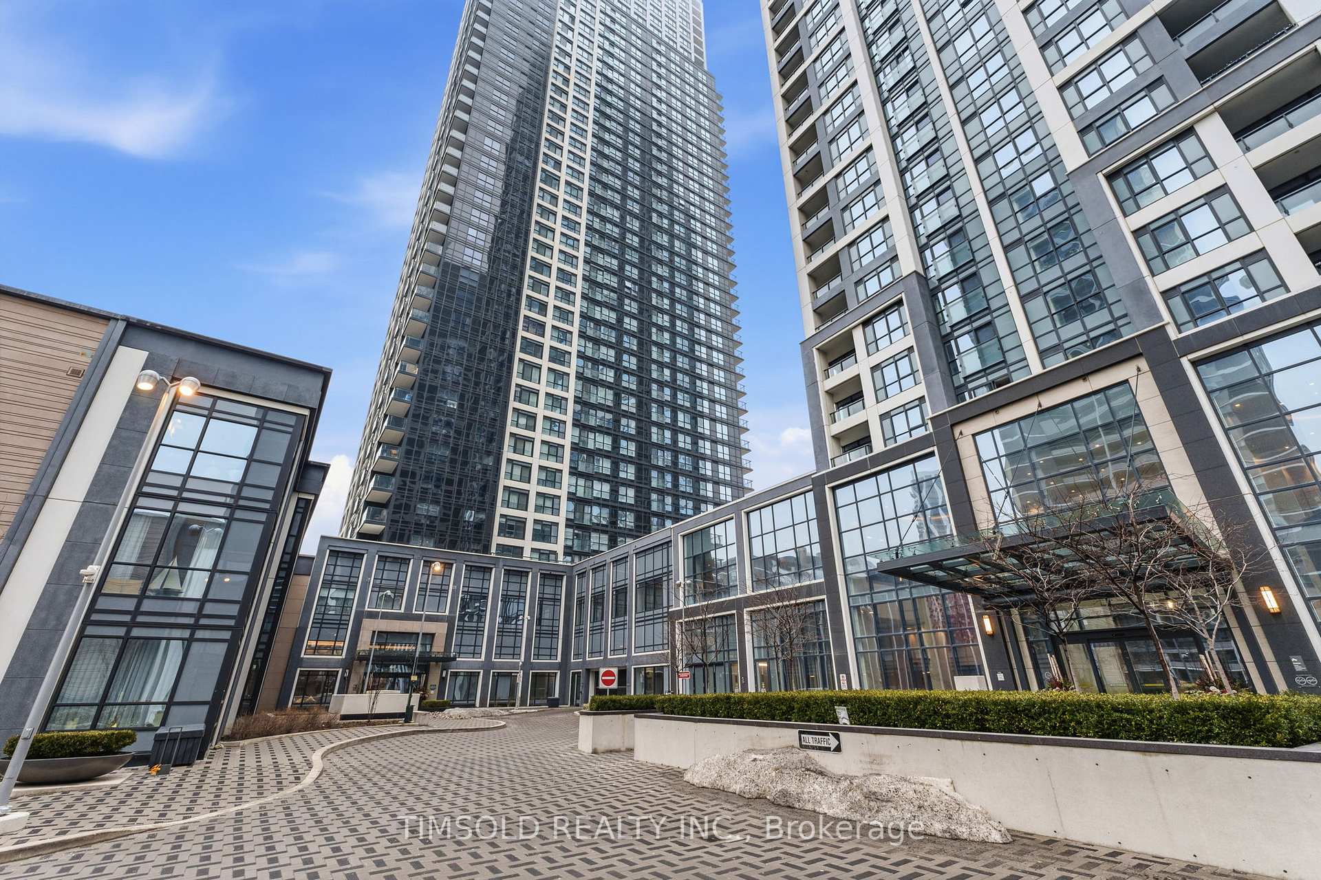 5 Mabelle Avenue 4136, Toronto W08, ON M9A 4Y1