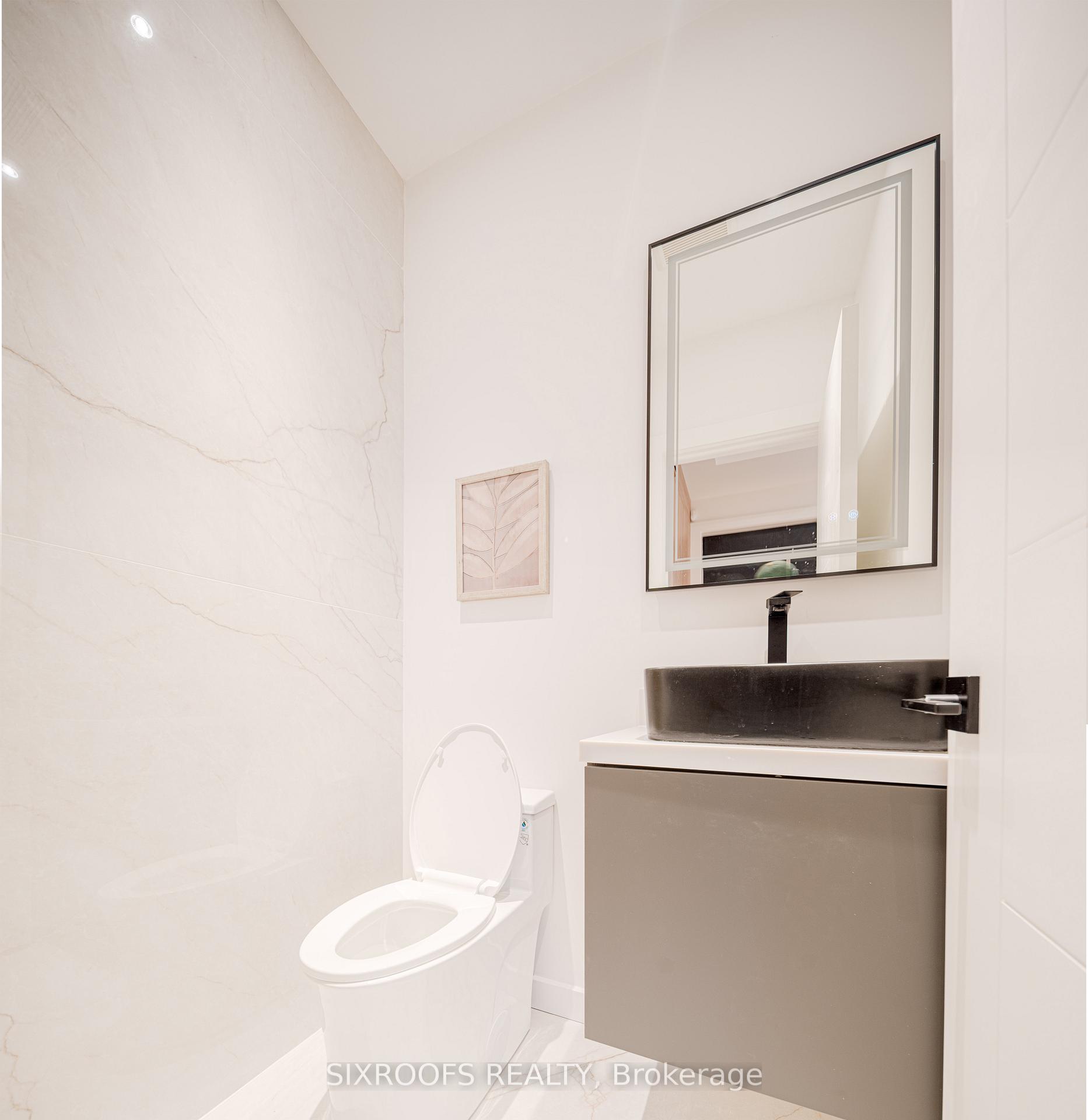 40 Morningside Avenue, Toronto W01, ON M6S 1C4