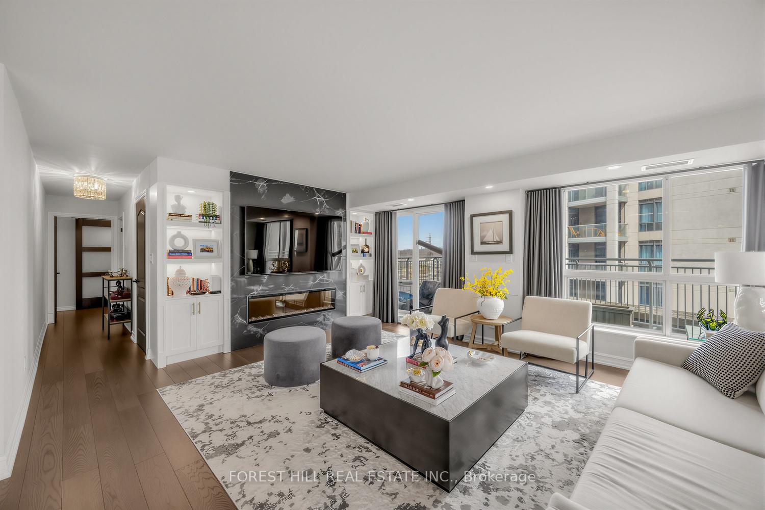 2111 Lake Shore Boulevard W 802, Toronto W06, ON M8V 4B2