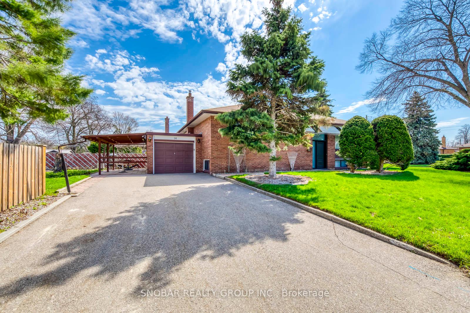 14 Tyler Place, Toronto W09, ON M9R 1L9