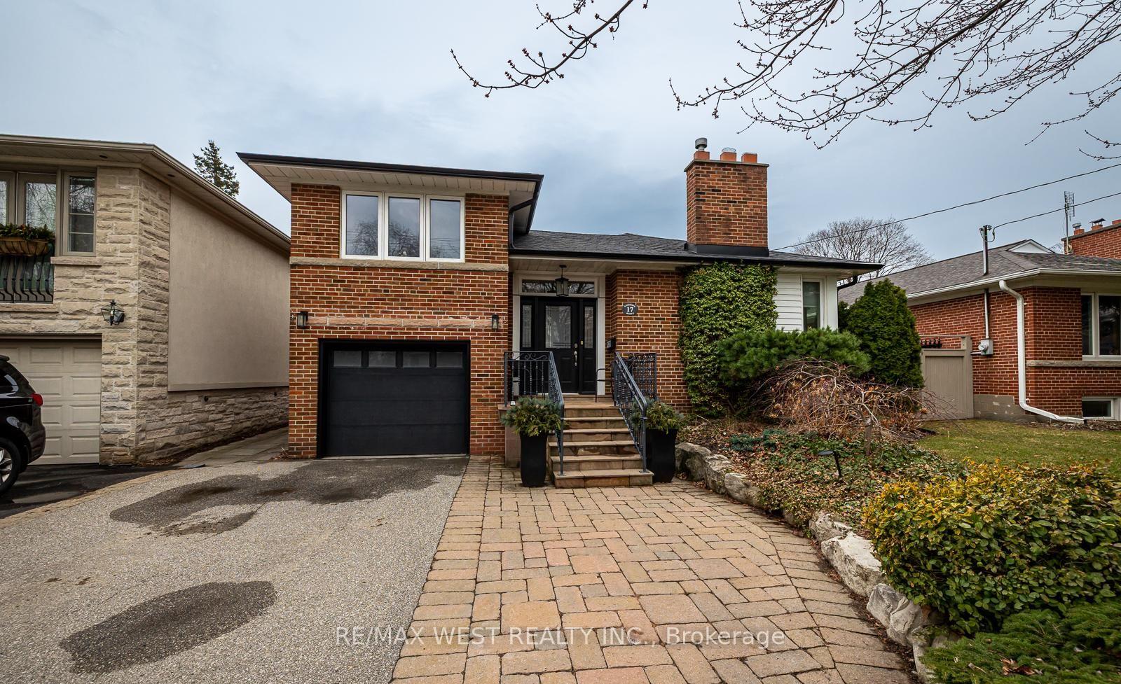 17 Saybrook Avenue, Toronto W07, ON M8Z 2V3