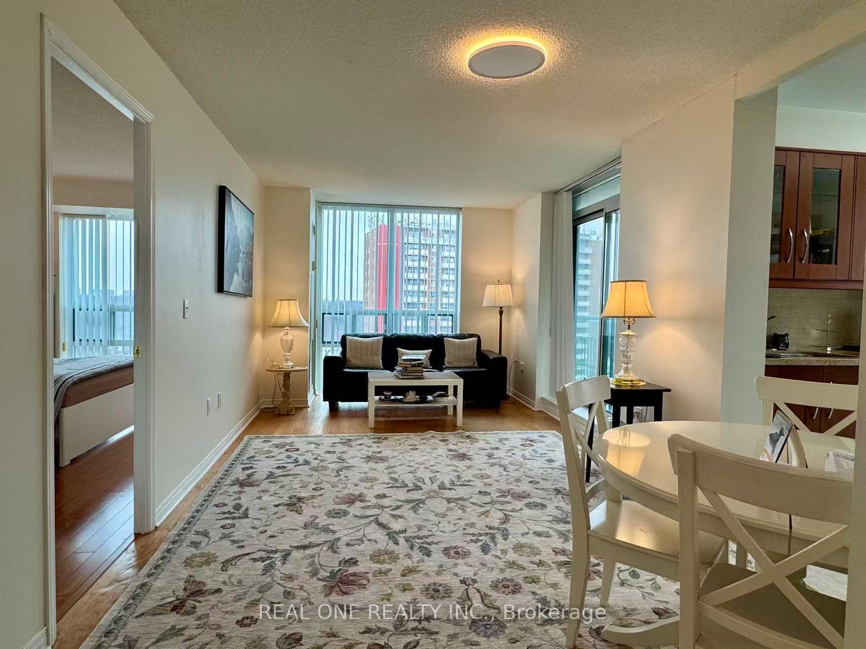 15 Michael Power Place 1507, Toronto W08, ON M9A 5G4