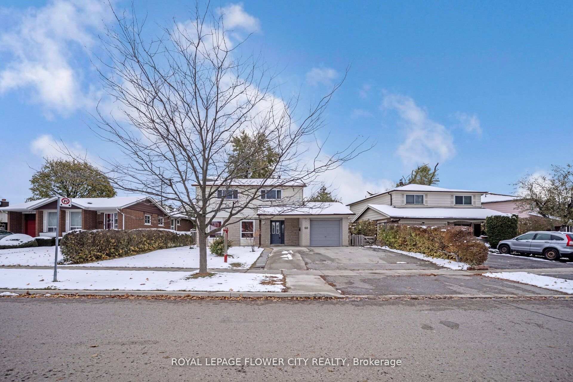 60 Lexington Avenue, Toronto W10, ON M9V 2G8