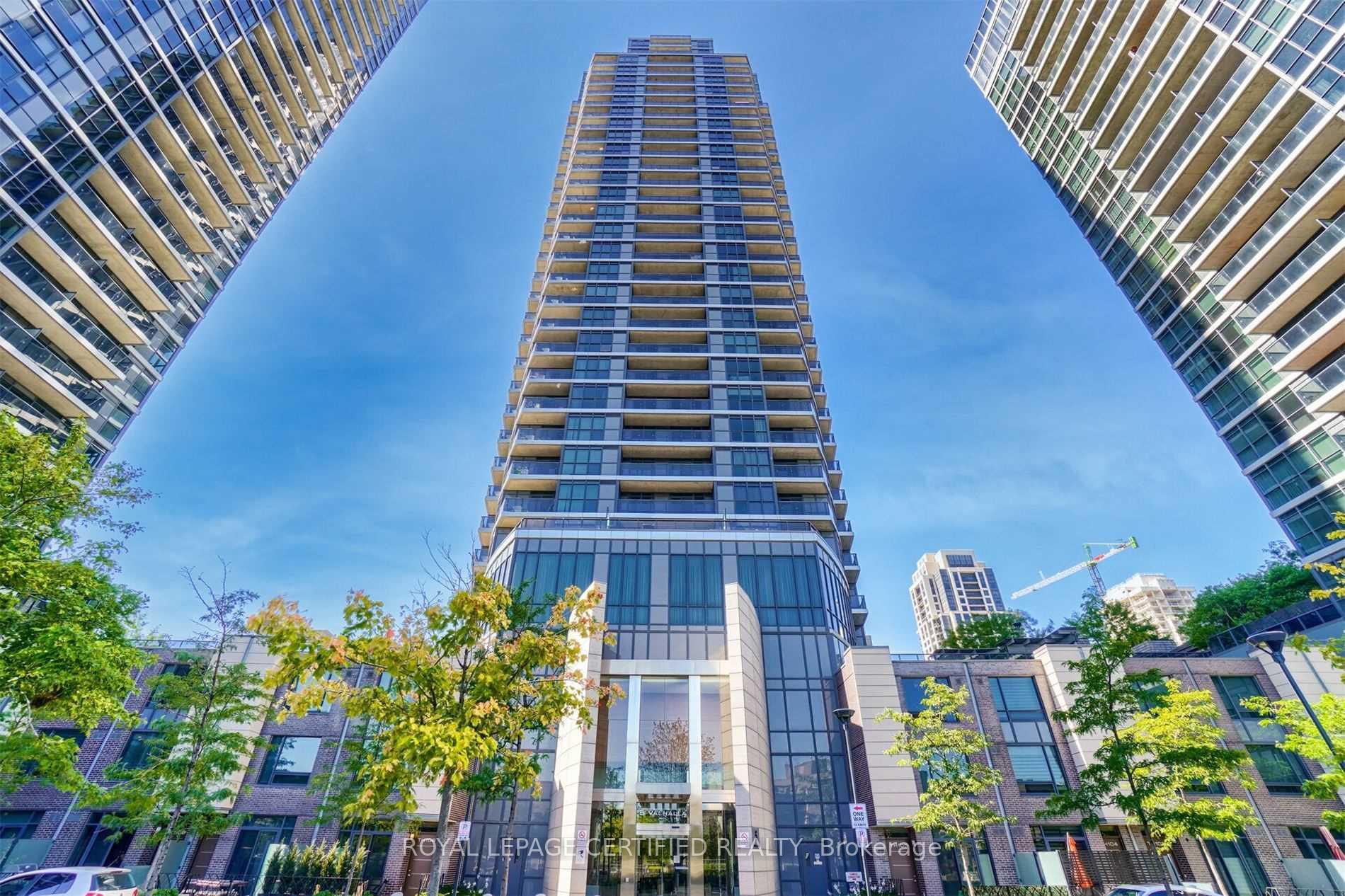 5 Valhalla Inn Road 809, Toronto W08, ON M9B 0B1