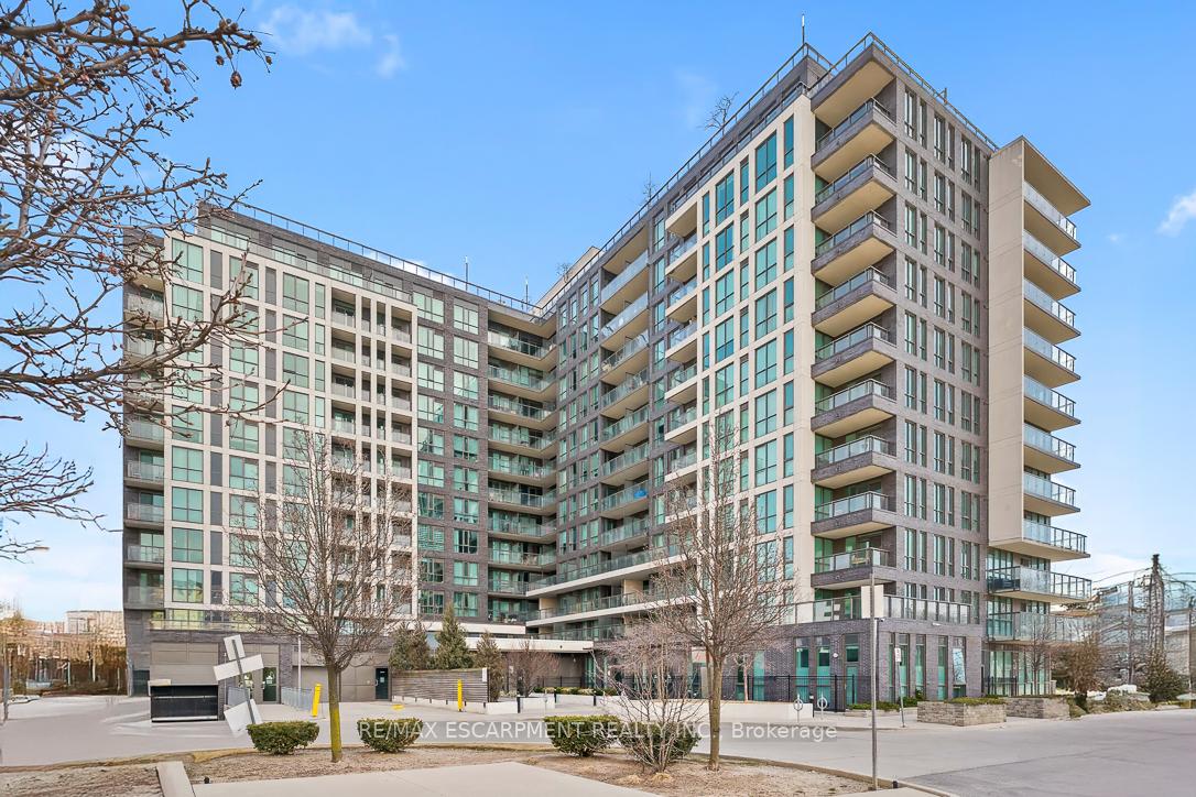 80 ESTHER LORRIE Drive 501, Toronto W10, ON M9W 4V1