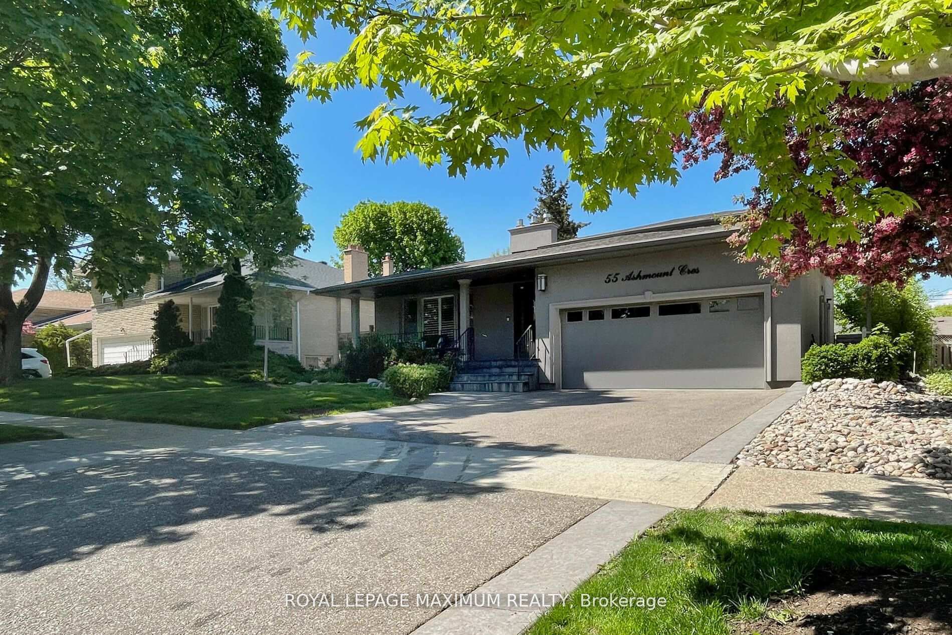55 Ashmount Crescent, Toronto W09, ON M9R 1C9