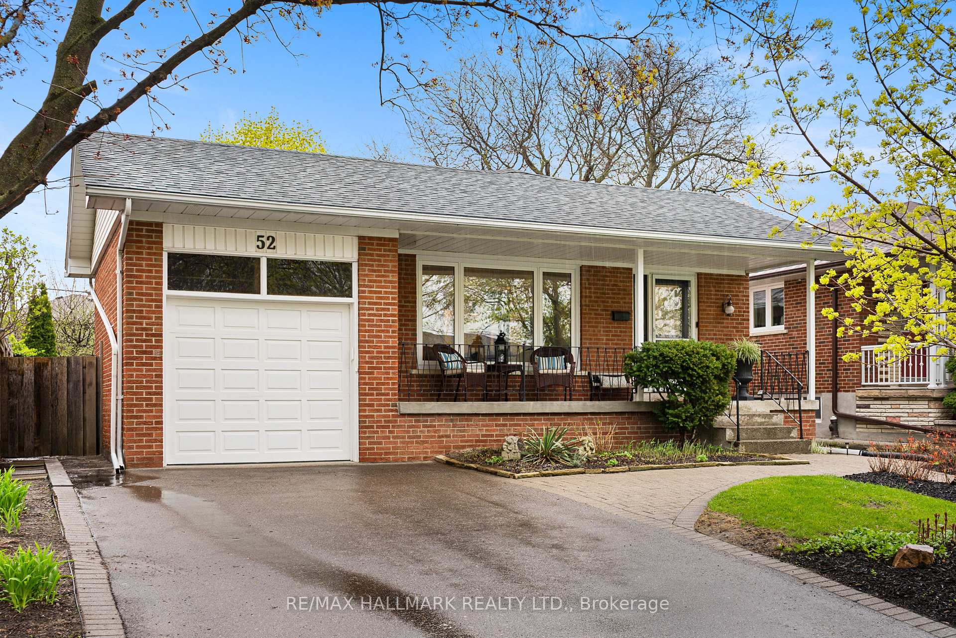 52 Richland Crescent, Toronto W08, ON M9C 4C3