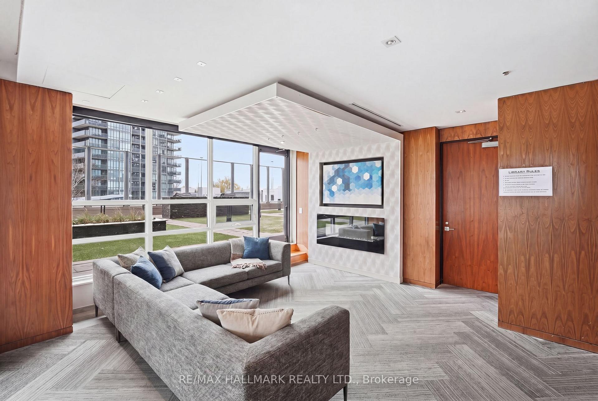 36 Park Lawn Road 710, Toronto W06, ON M8Y 0E5
