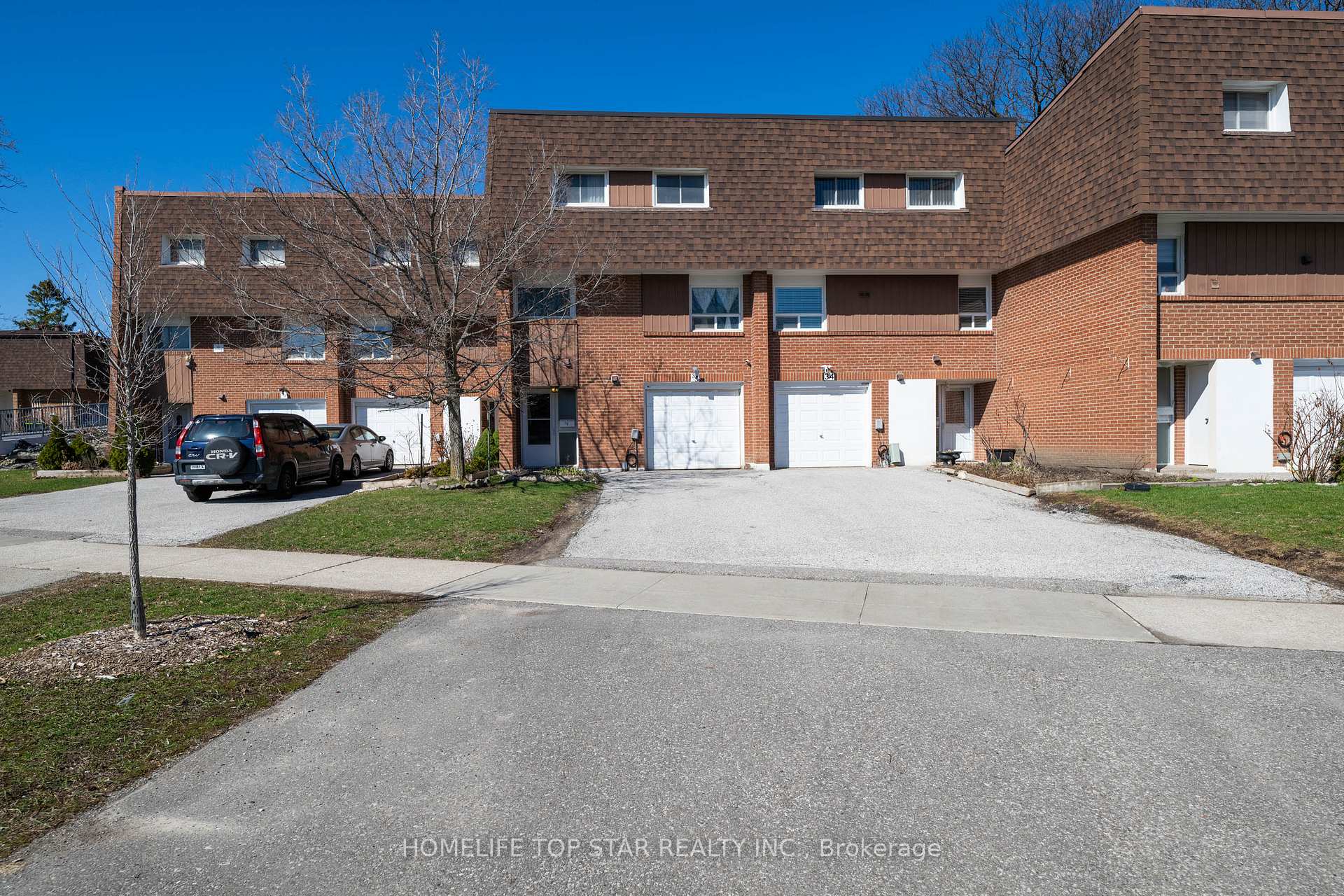 452 Silverstone Drive 33, Toronto W10, ON M9V 3K8