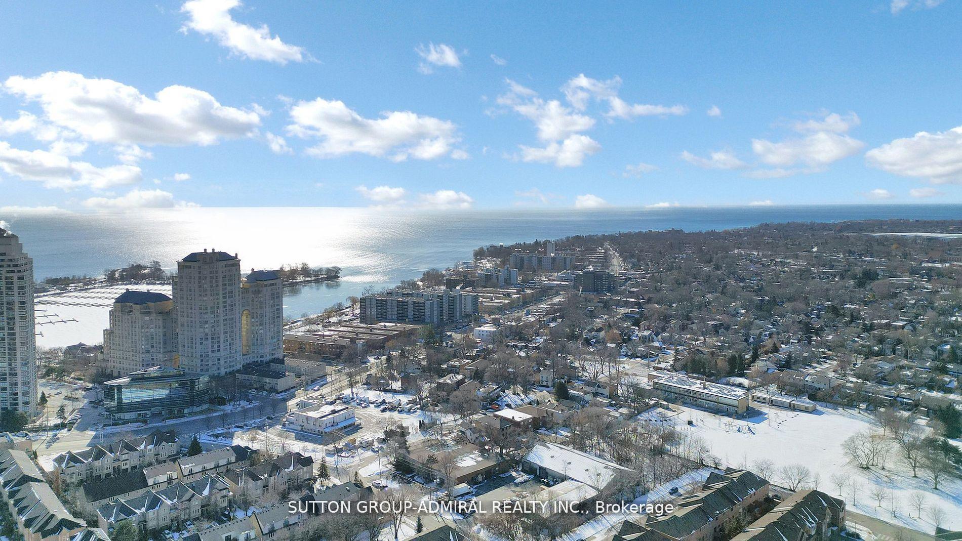 36 Park Lawn Road 4205, Toronto W06, ON M8V 0E5