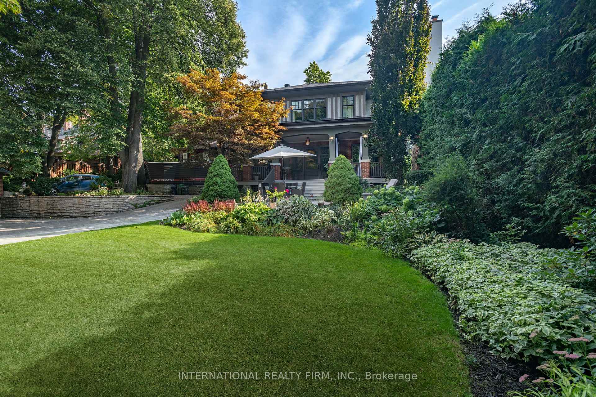 270 Indian Road, Toronto W01, ON M6R 2X2