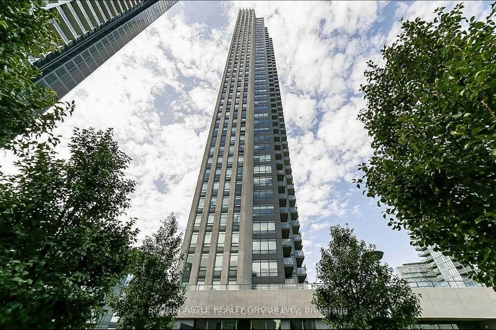 36 Park Lawn Road 2401, Toronto W06, ON M8V 0E5