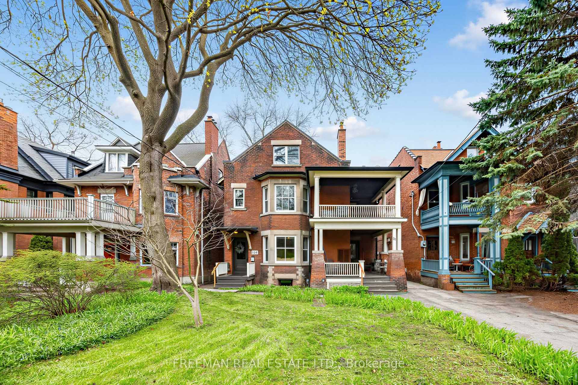 129 Indian Road, Toronto W01, ON M6R 2V5