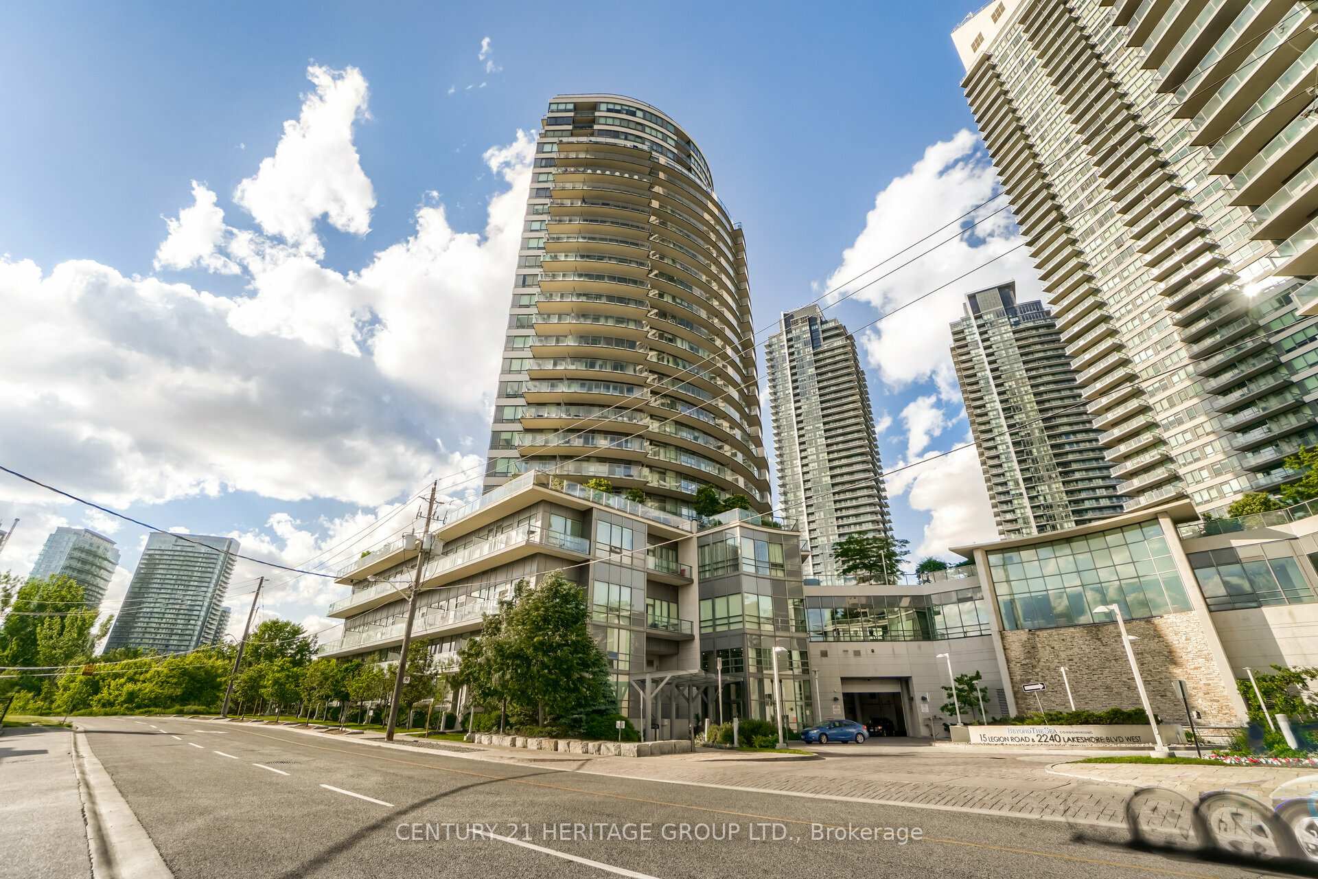 15 Legion Road 1503, Toronto W06, ON M8V 0A9