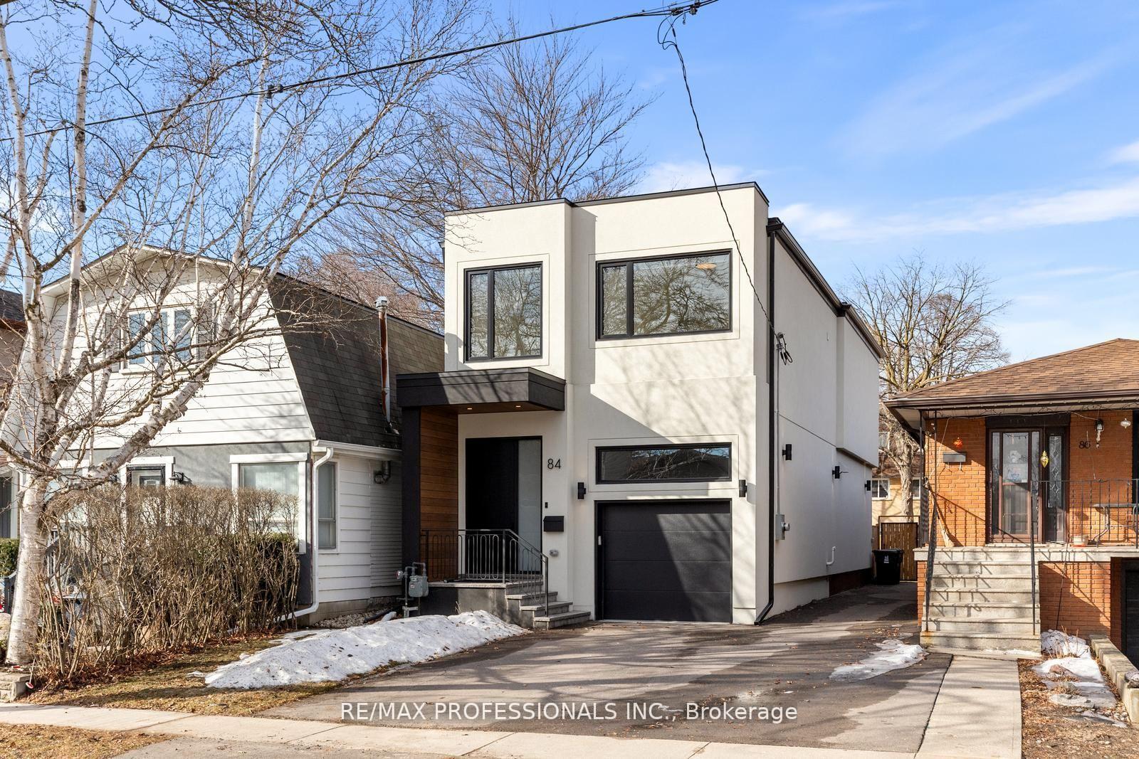 84 Twenty Ninth Street, Toronto W06, ON M8W 3B1