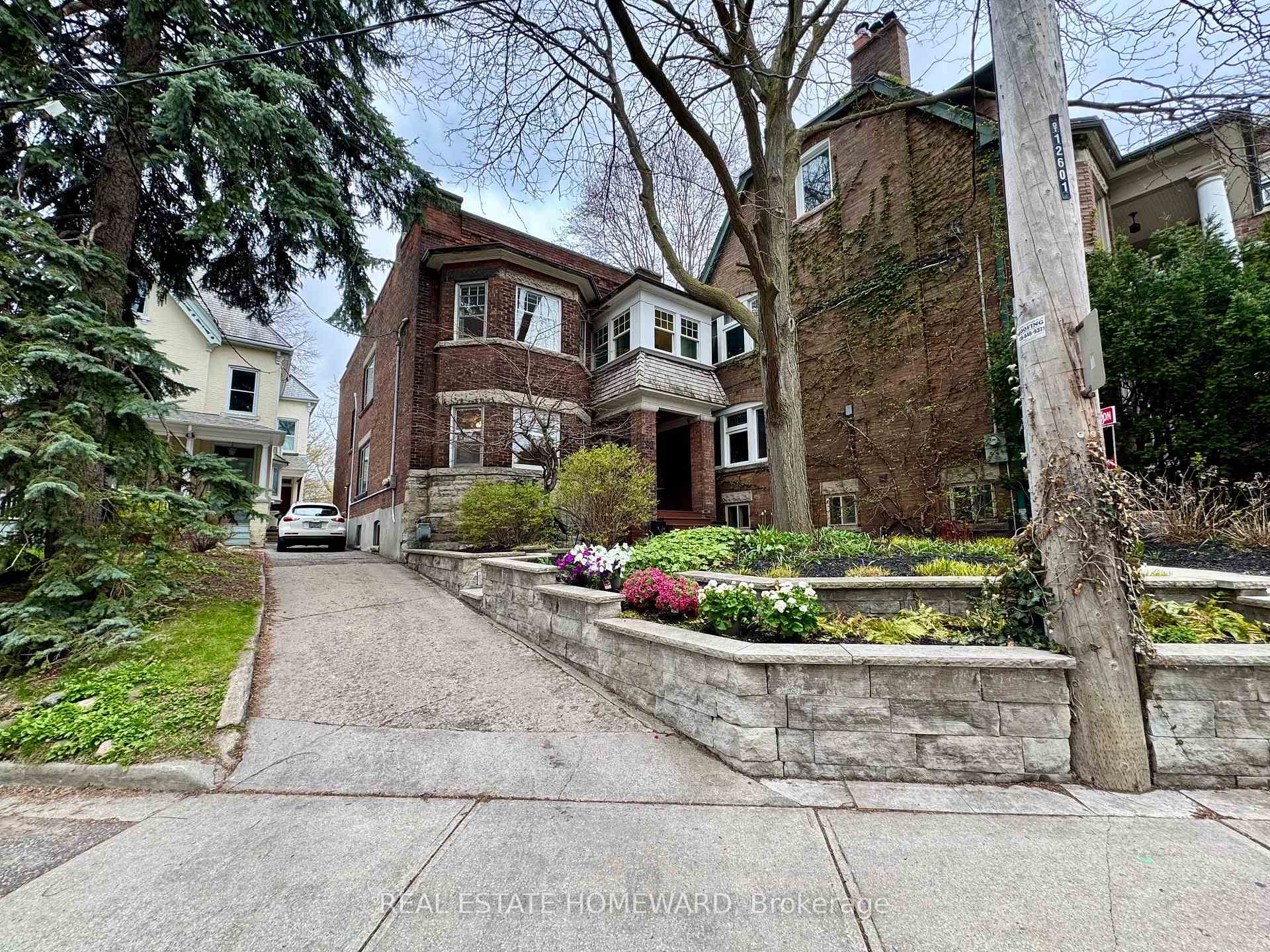 92 Indian Road, Toronto W01, ON M6R 2V4