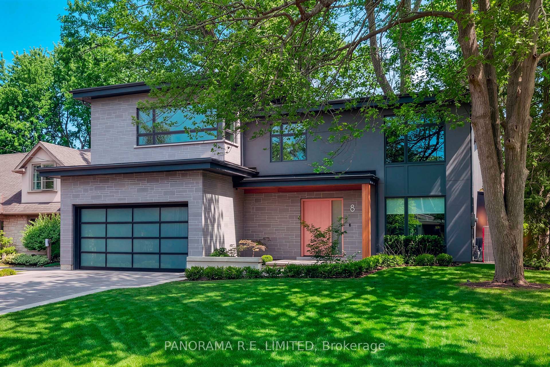 8 Greenford Road, Toronto W08, ON M9A 3E6