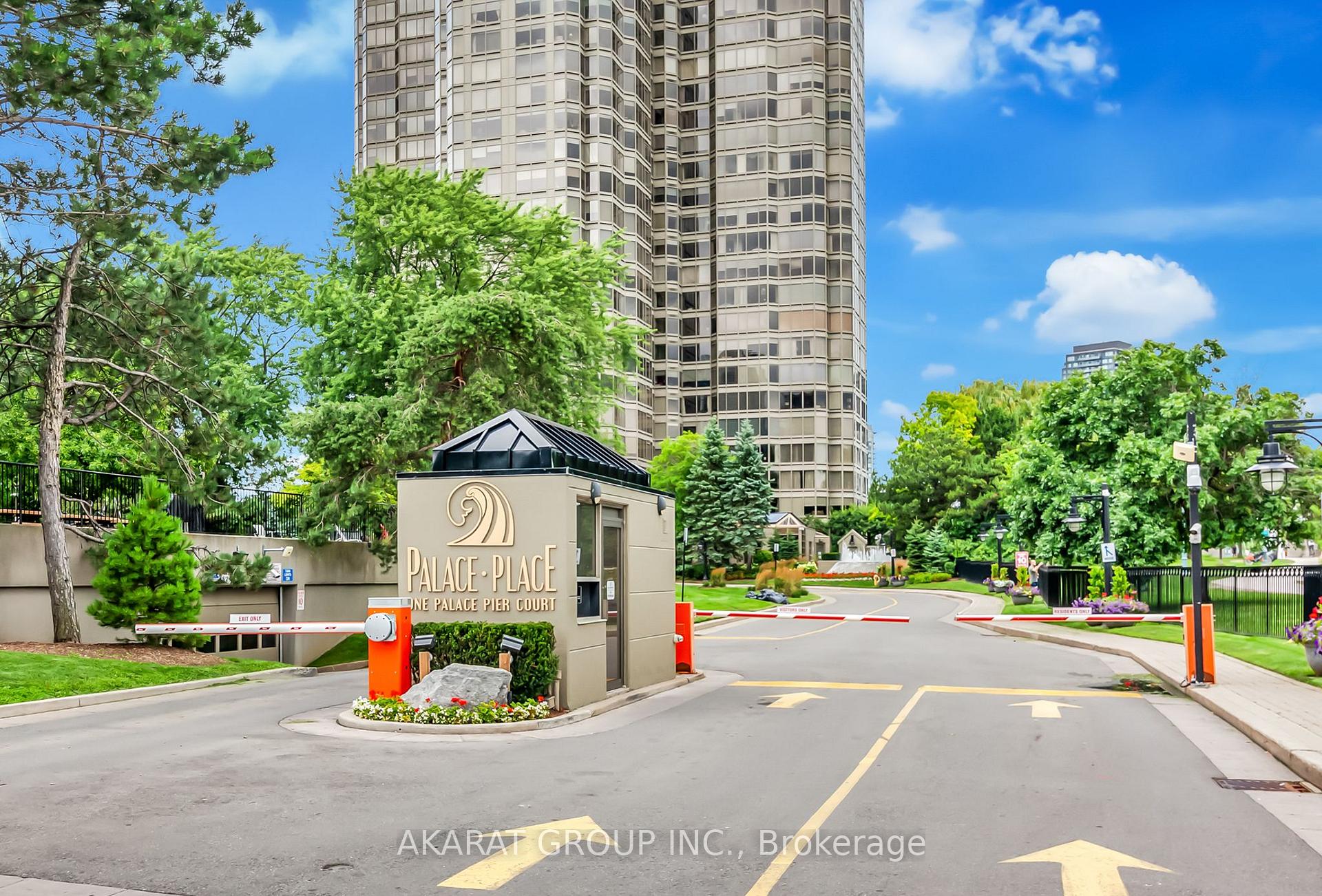 1 Palace Pier Court 602, Toronto W06, ON M8V 3W9
