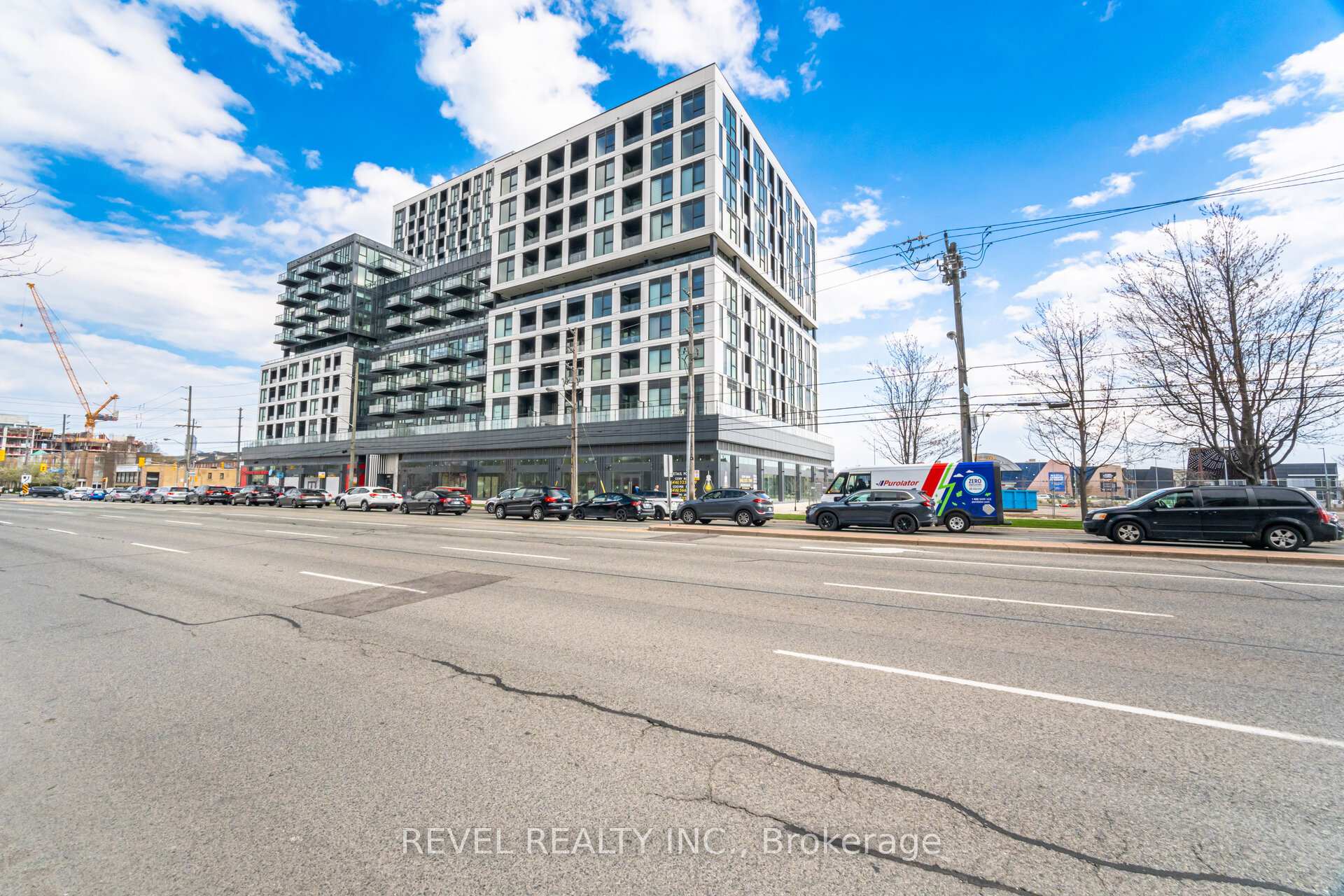 1007 The Queensway Street 921, Toronto W08, ON M8Z 0H4