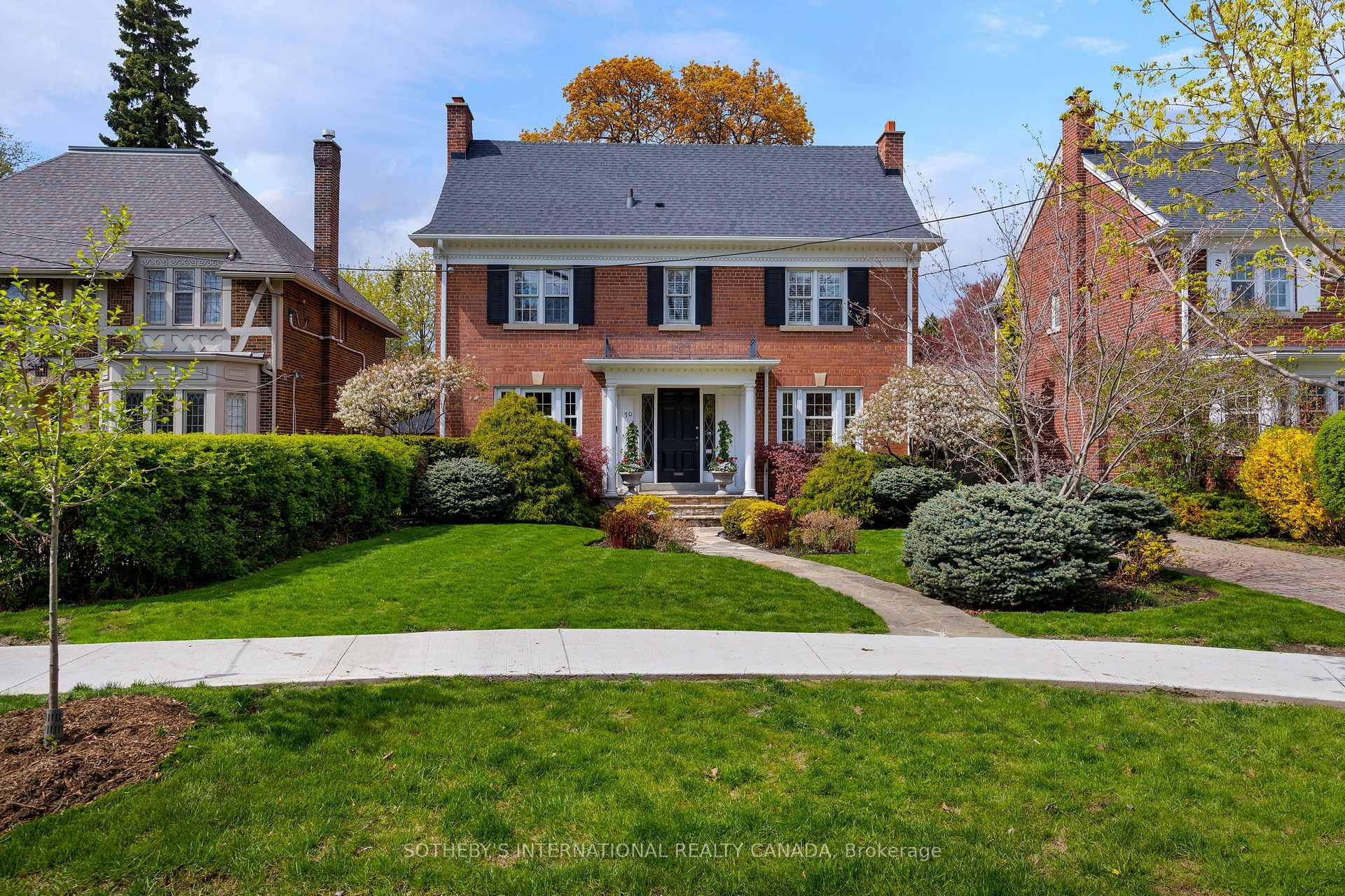 70 King Georges Road, Toronto W08, ON M8X 1L9
