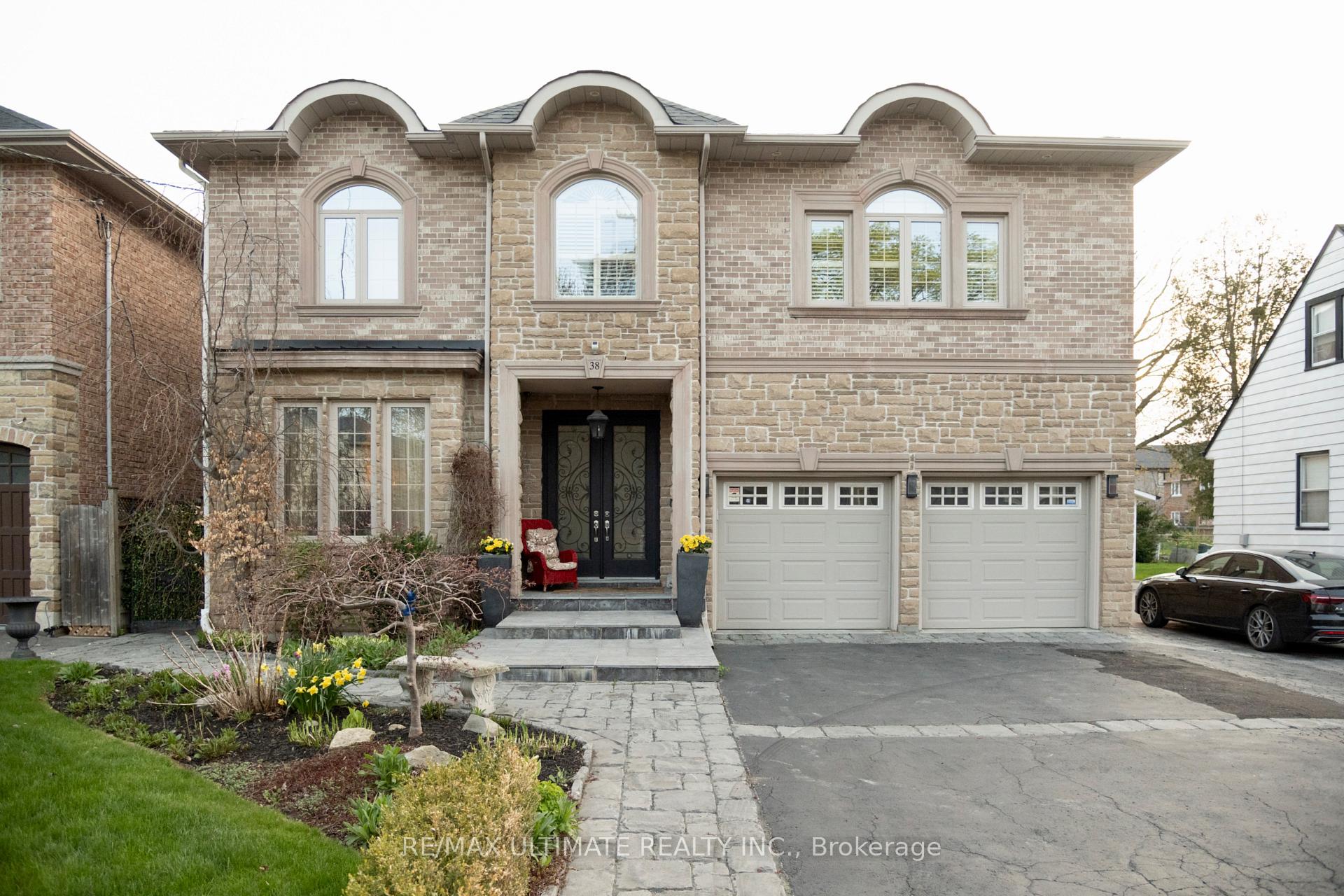 38 Wilmar Road, Toronto W08, ON M9B 3R9