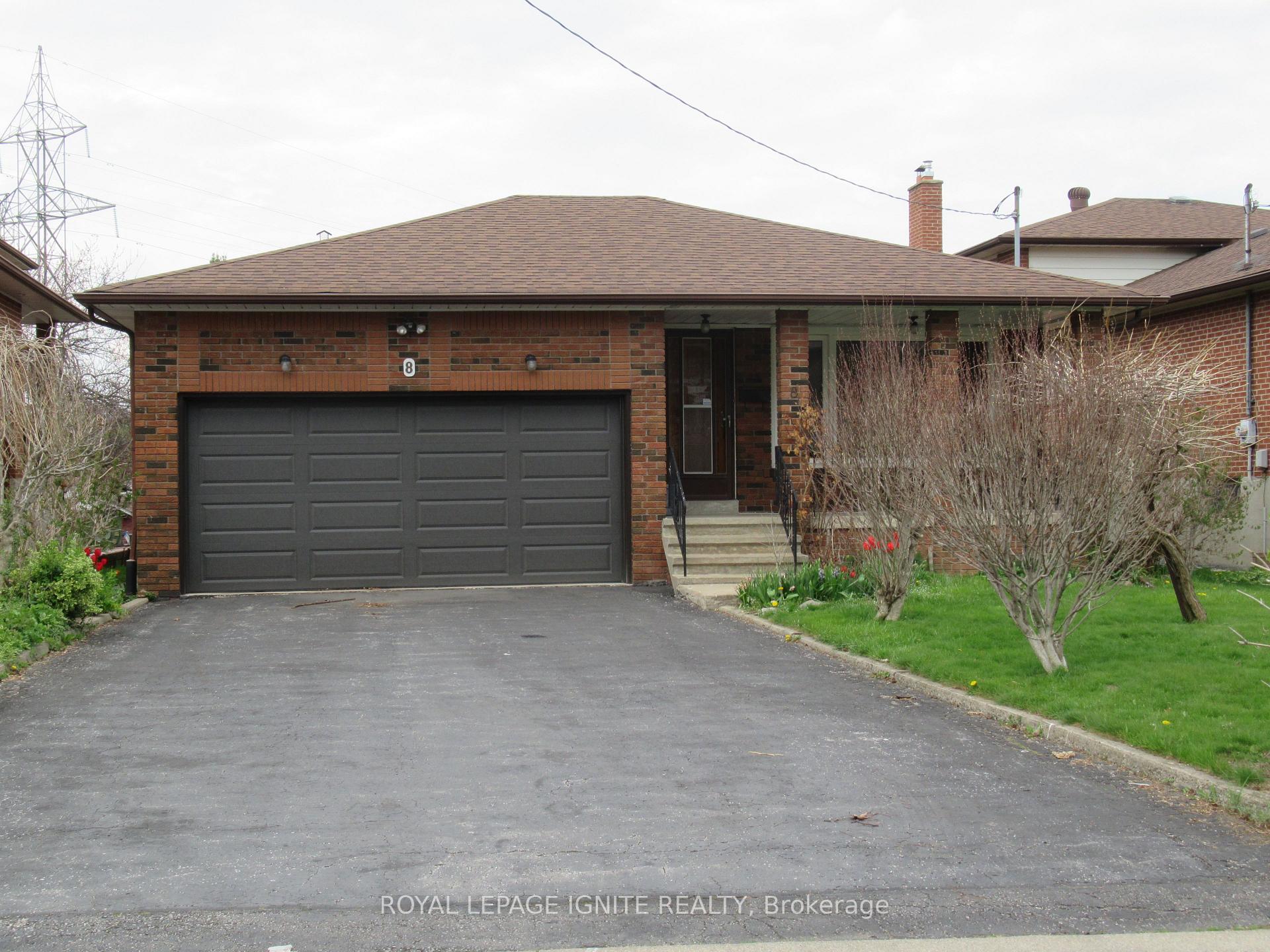 8 Newlove Court, Toronto W10, ON M9W 5X5