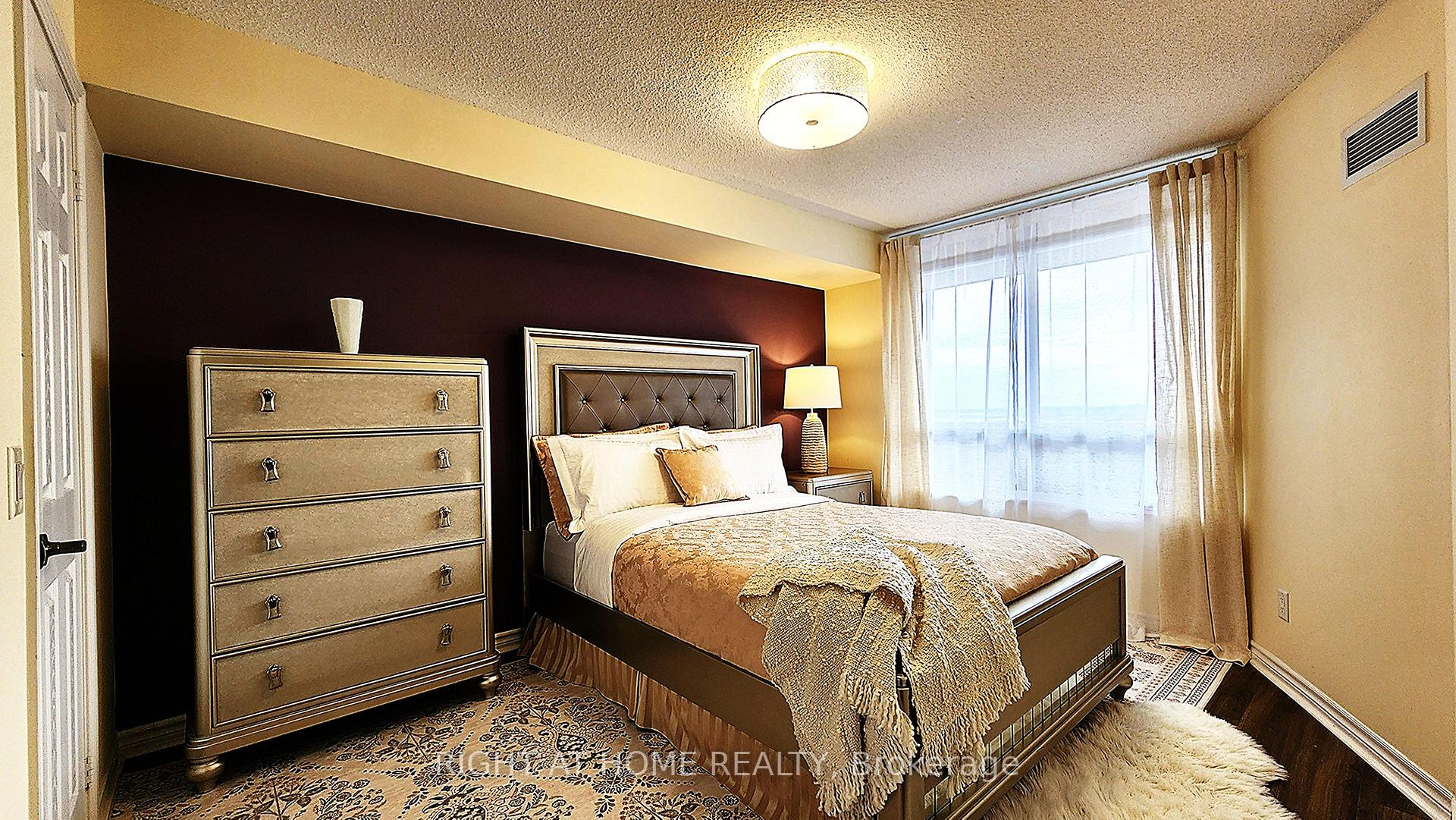 700 Humberwood Boulevard 2422, Toronto W10, ON M9W 7J4